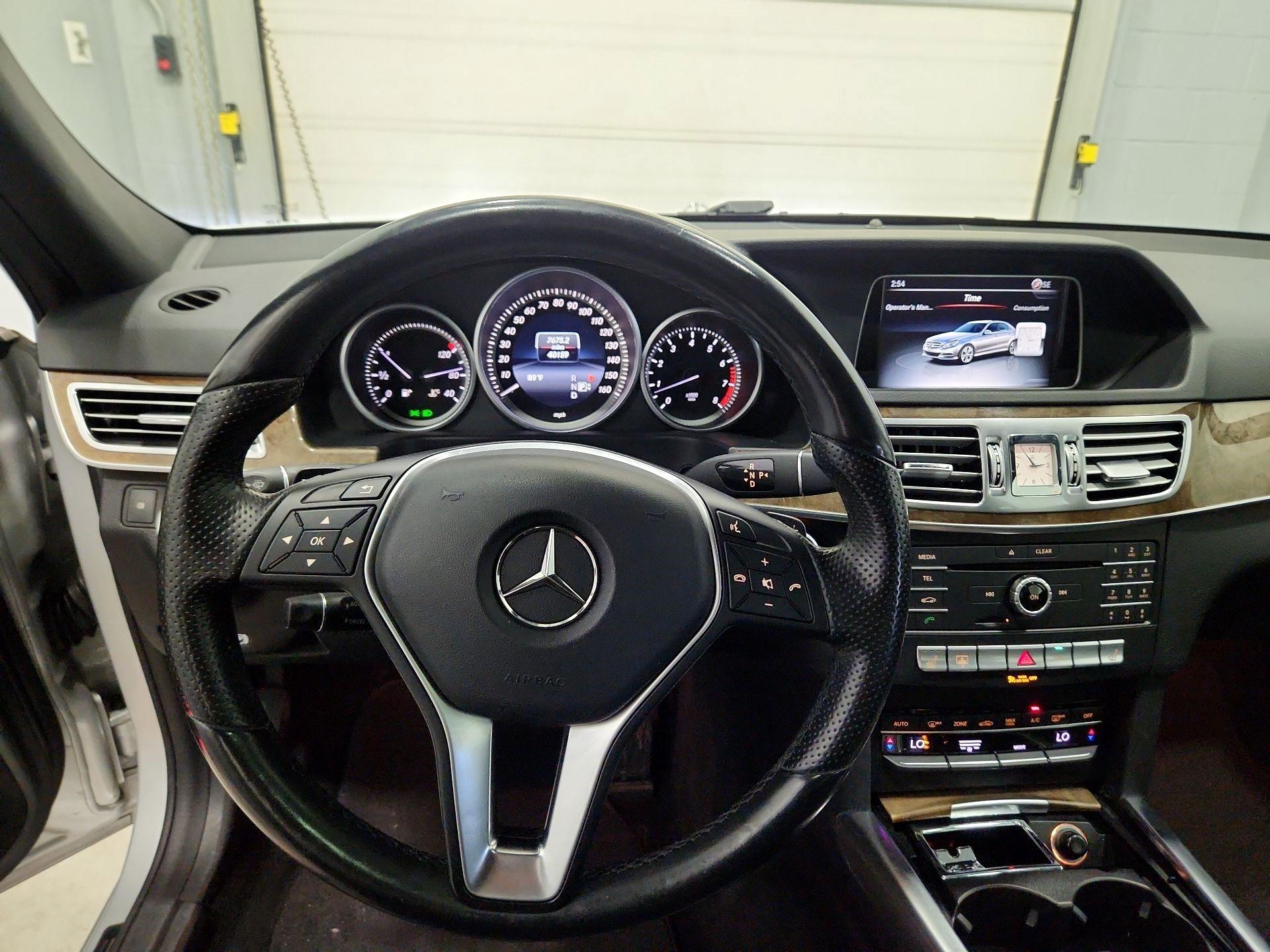 Thumbnail: 2016 Mercedes-Benz E-Class - 10