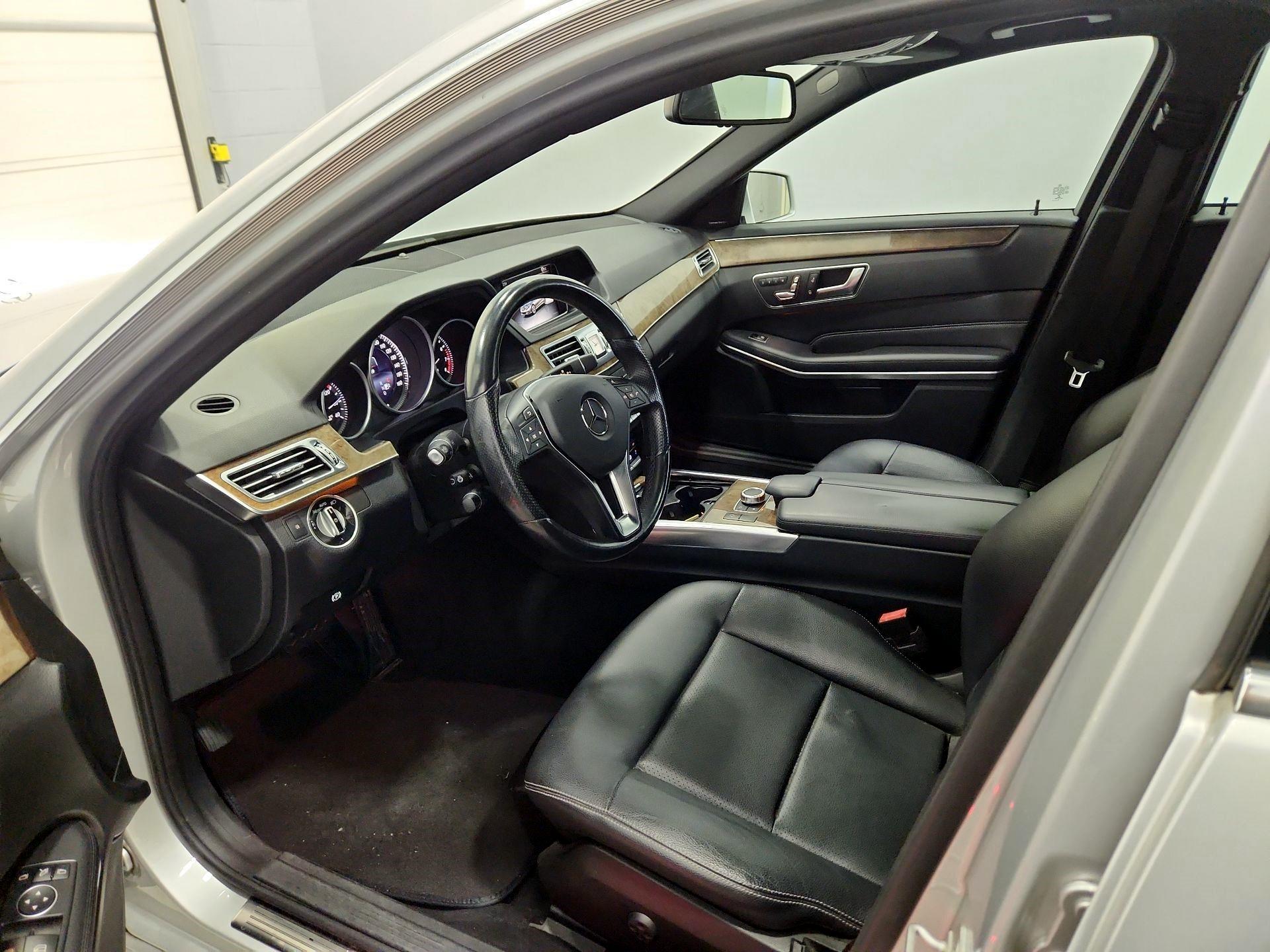 Thumbnail: 2016 Mercedes-Benz E-Class - 11