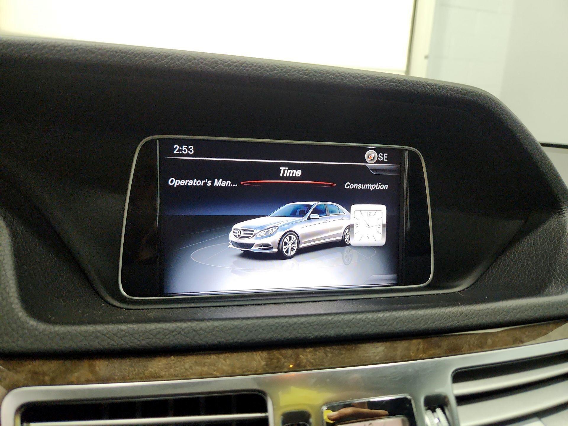 Thumbnail: 2016 Mercedes-Benz E-Class - 15