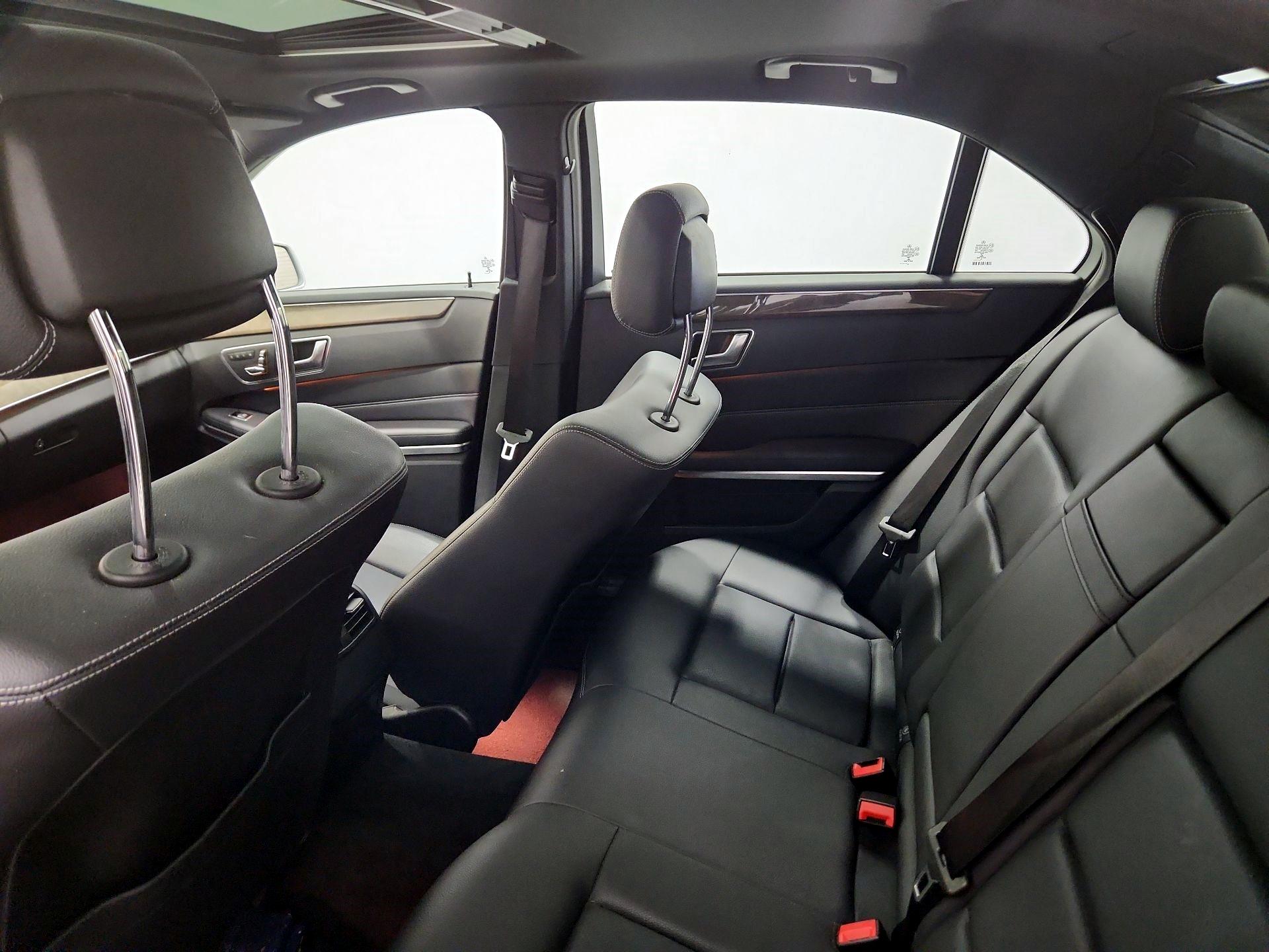 Thumbnail: 2016 Mercedes-Benz E-Class - 19