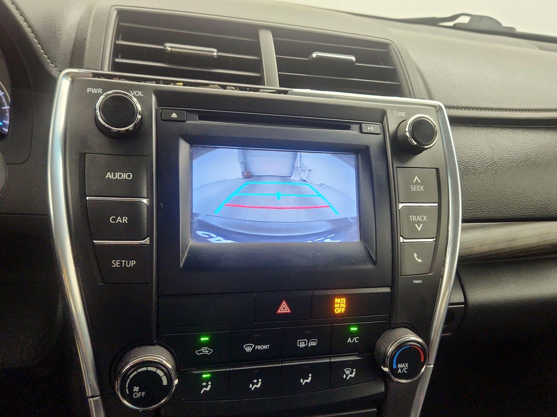 Thumbnail: 2015 Toyota Camry - 12