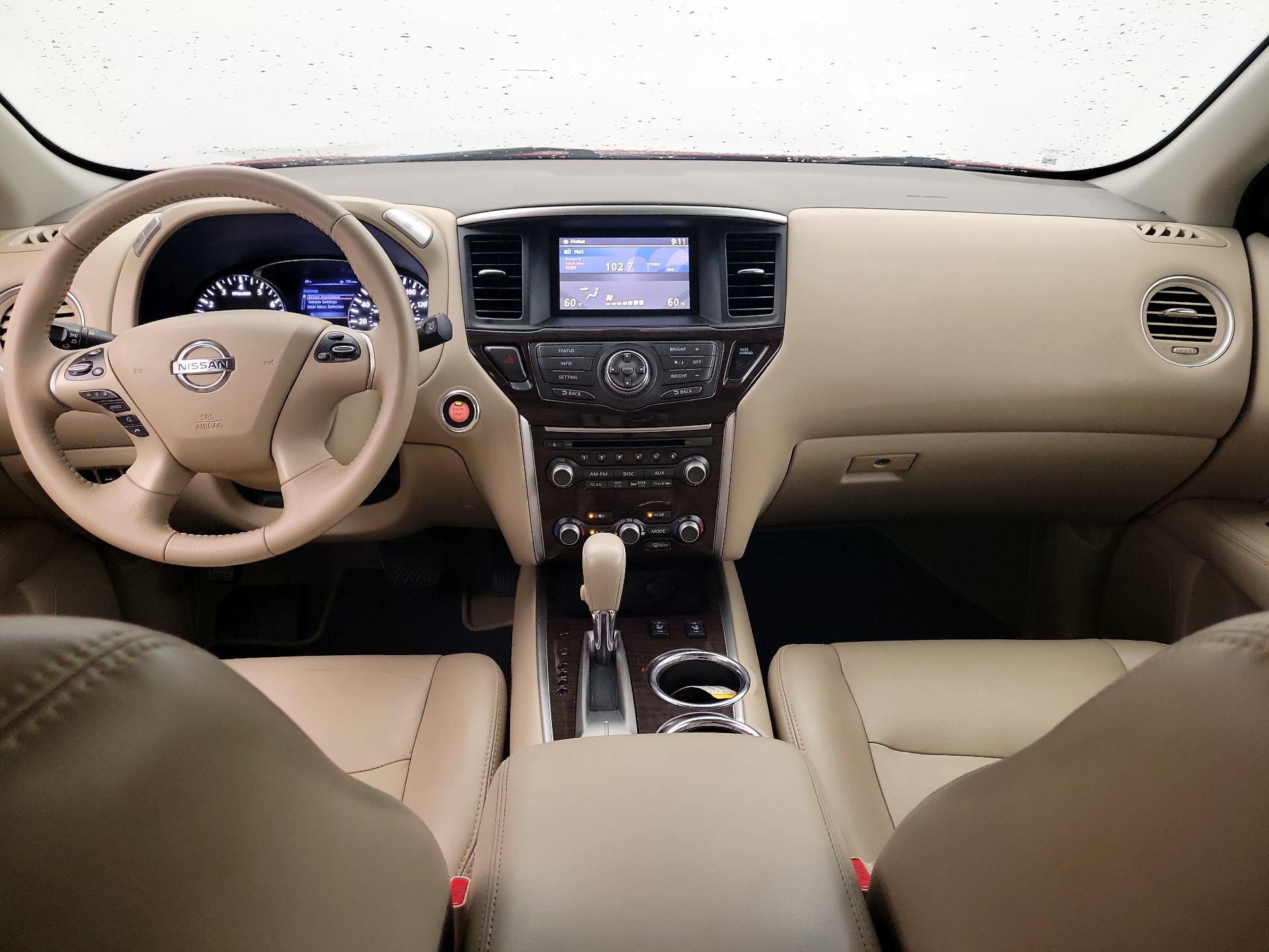 Thumbnail: 2015 Nissan Pathfinder - 9