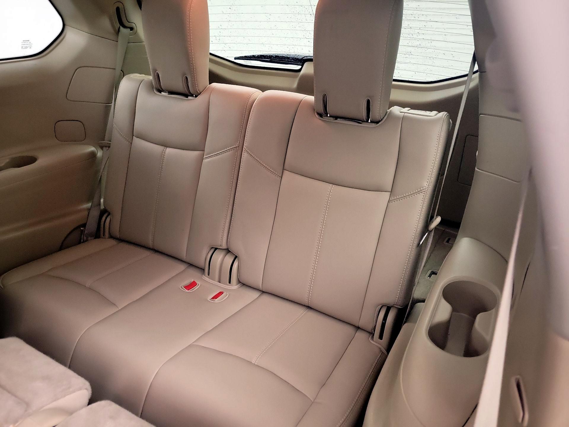Thumbnail: 2015 Nissan Pathfinder - 20