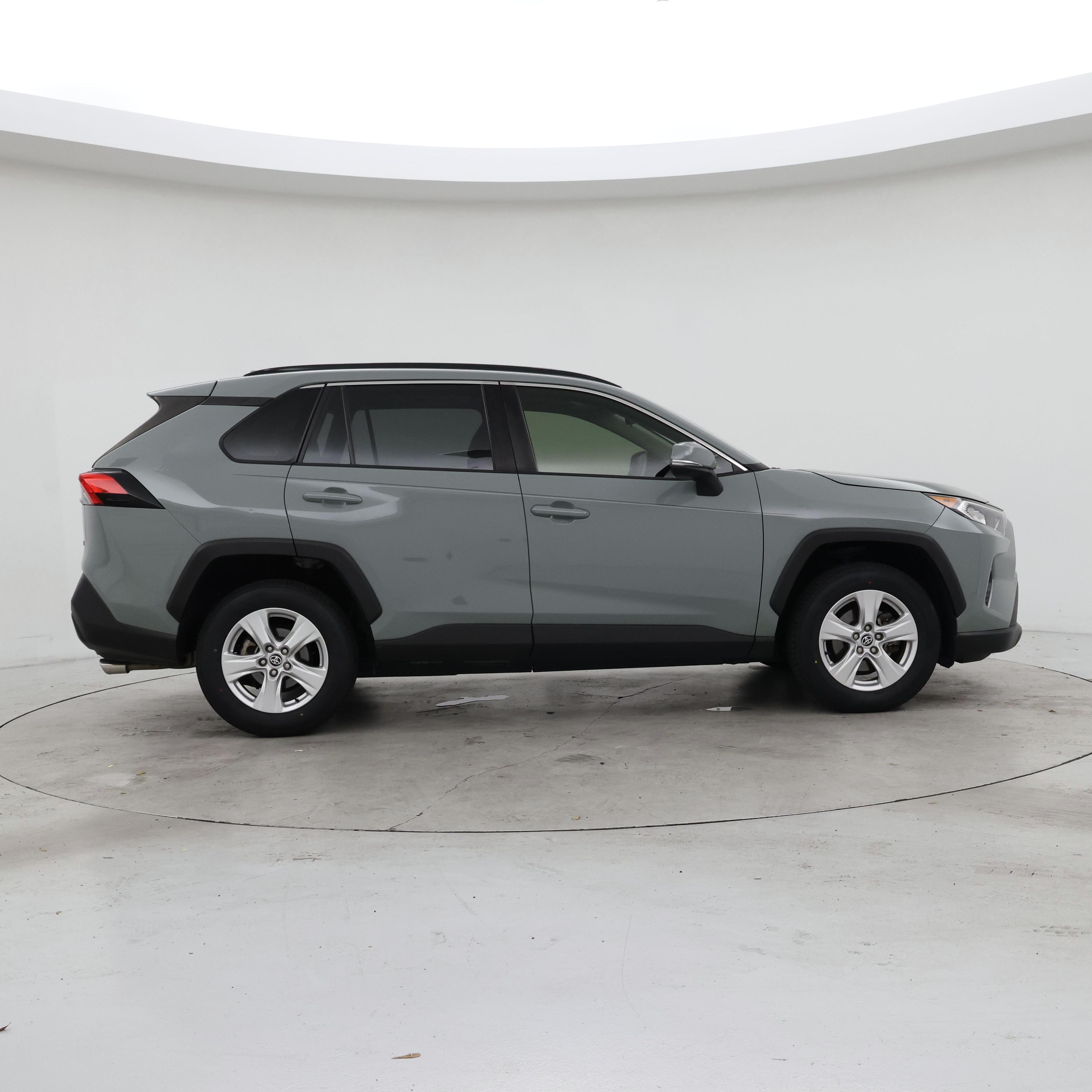 Thumbnail: 2020 Toyota RAV4 - 7