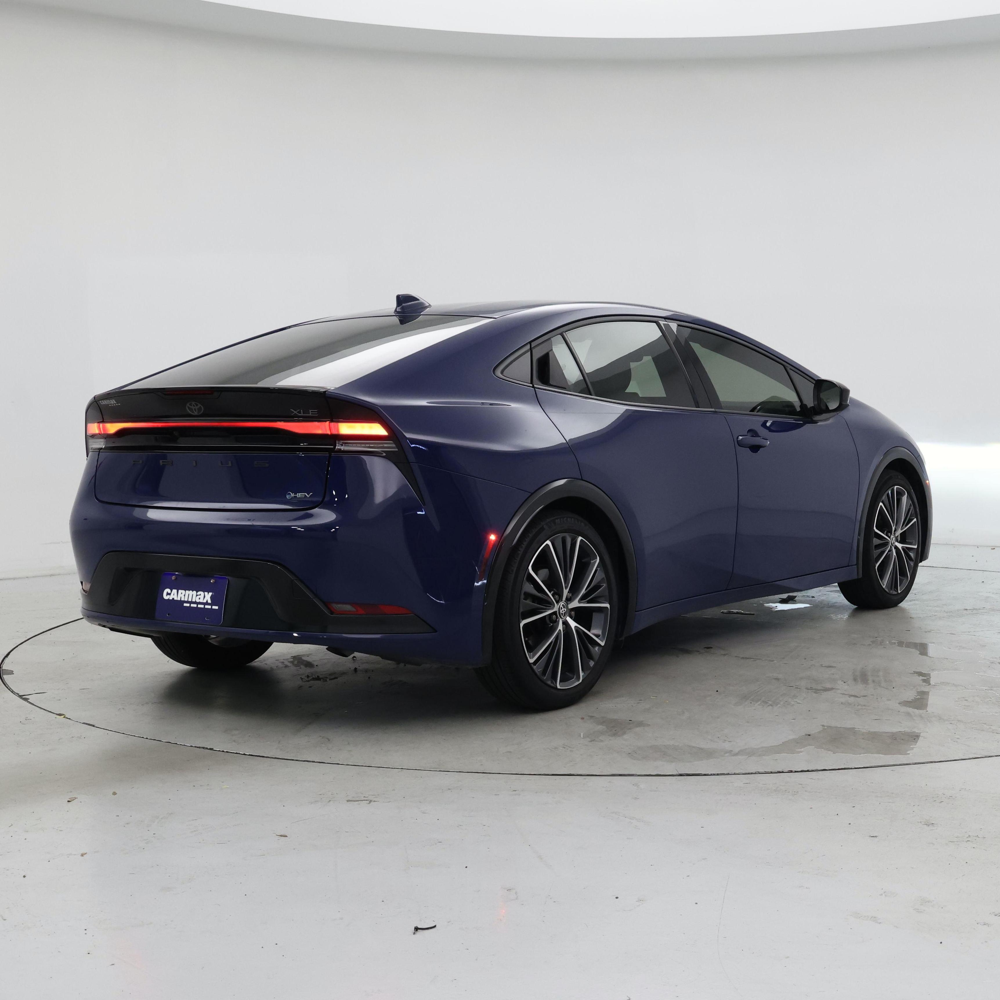 Thumbnail: 2023 Toyota Prius - 8