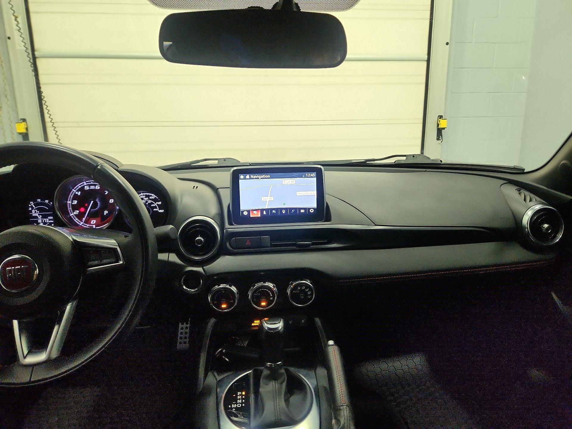 Thumbnail: 2017 Fiat 124 Spider - 9