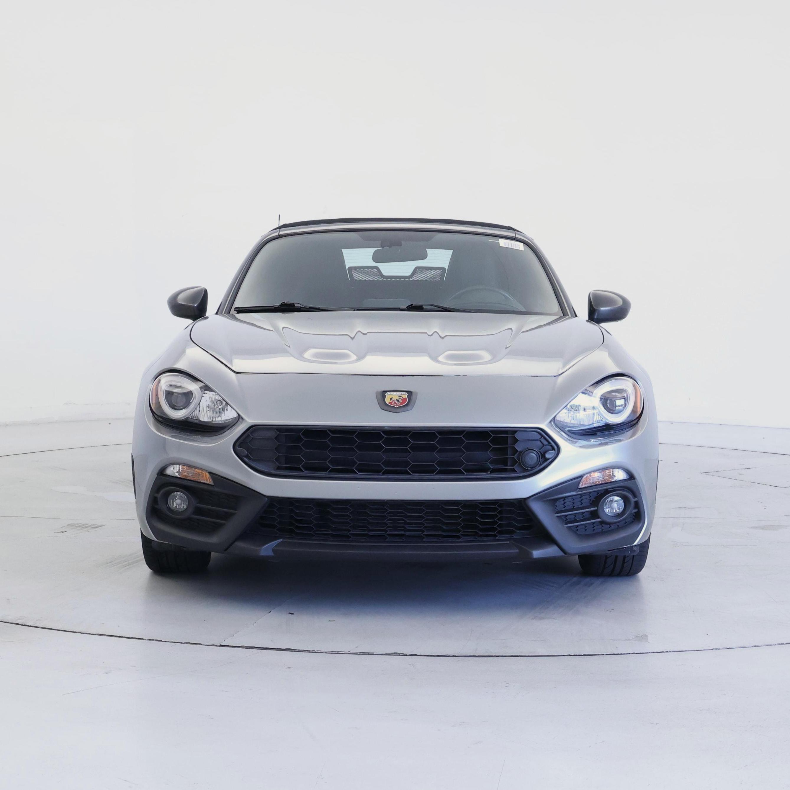 Thumbnail: 2017 Fiat 124 Spider - 5