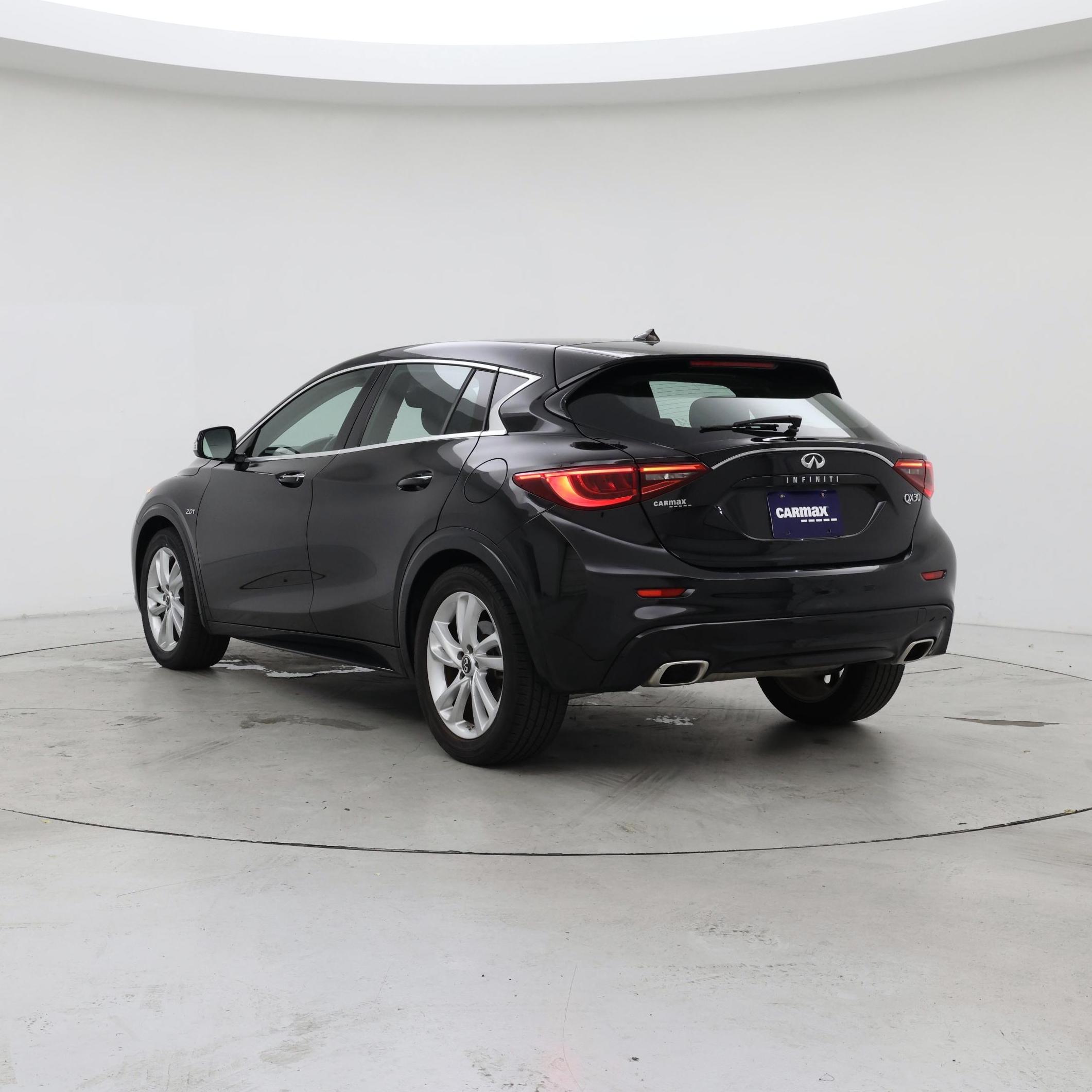 Thumbnail: 2018 INFINITI QX30 - 2