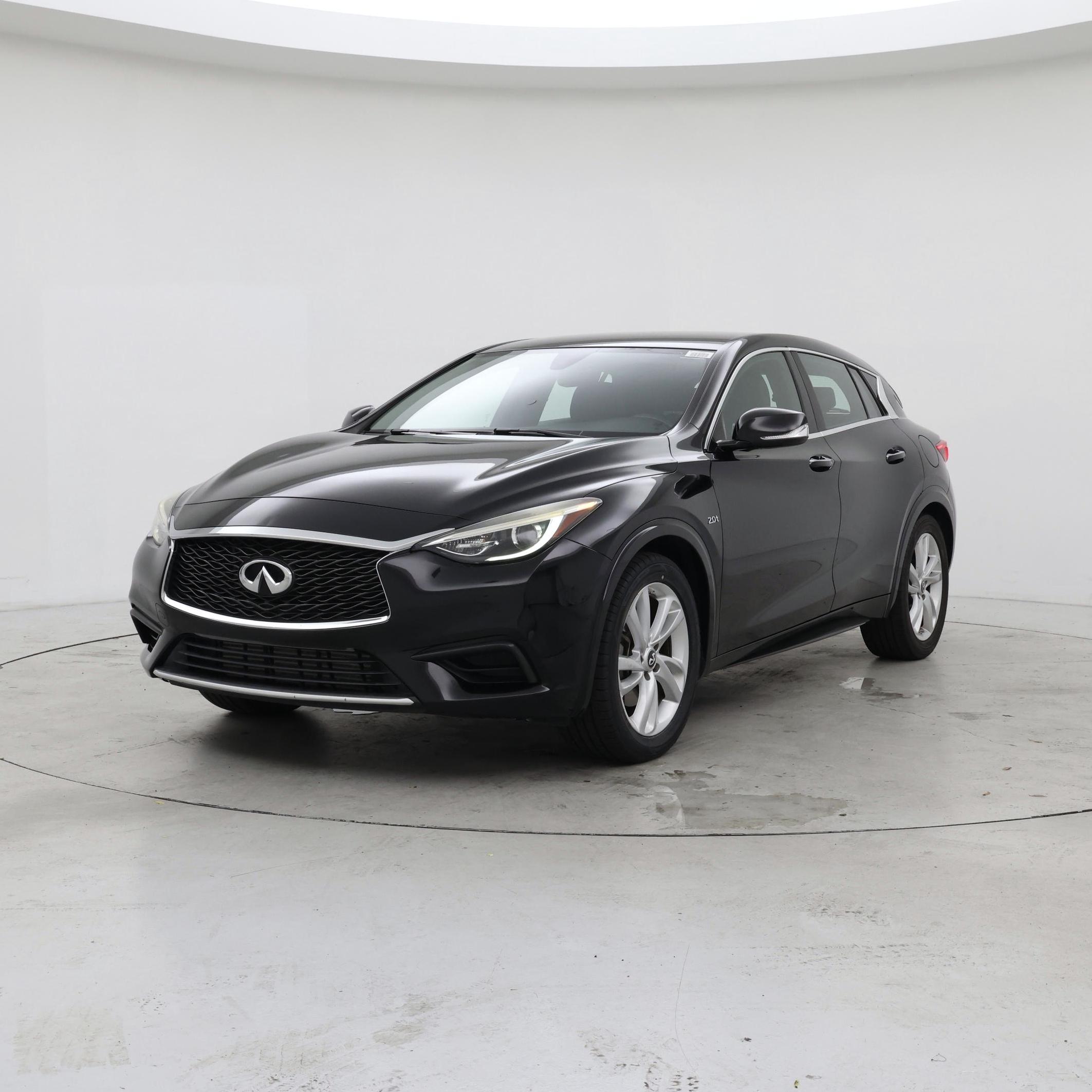 Thumbnail: 2018 INFINITI QX30 - 4
