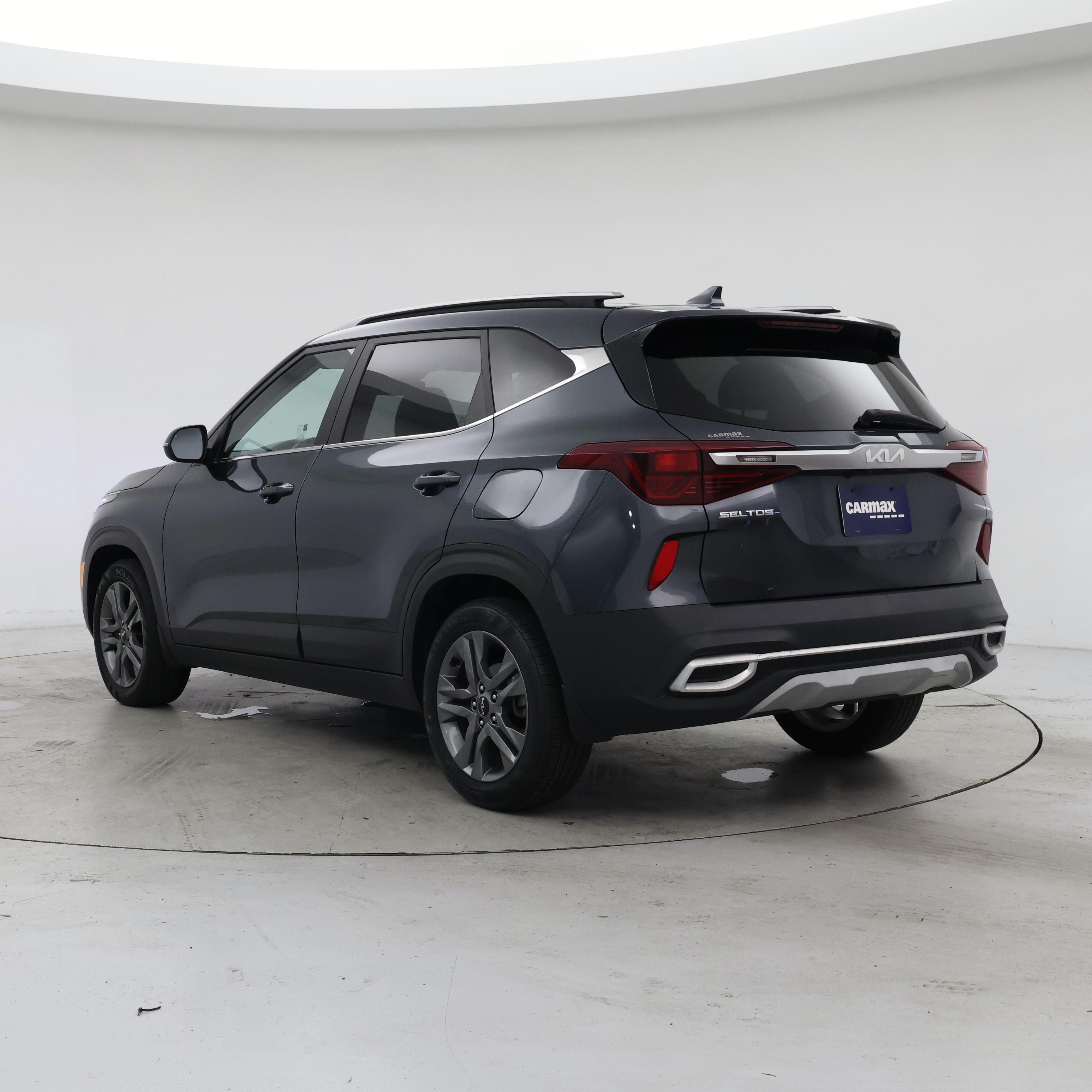 Thumbnail: 2023 Kia Seltos - 2