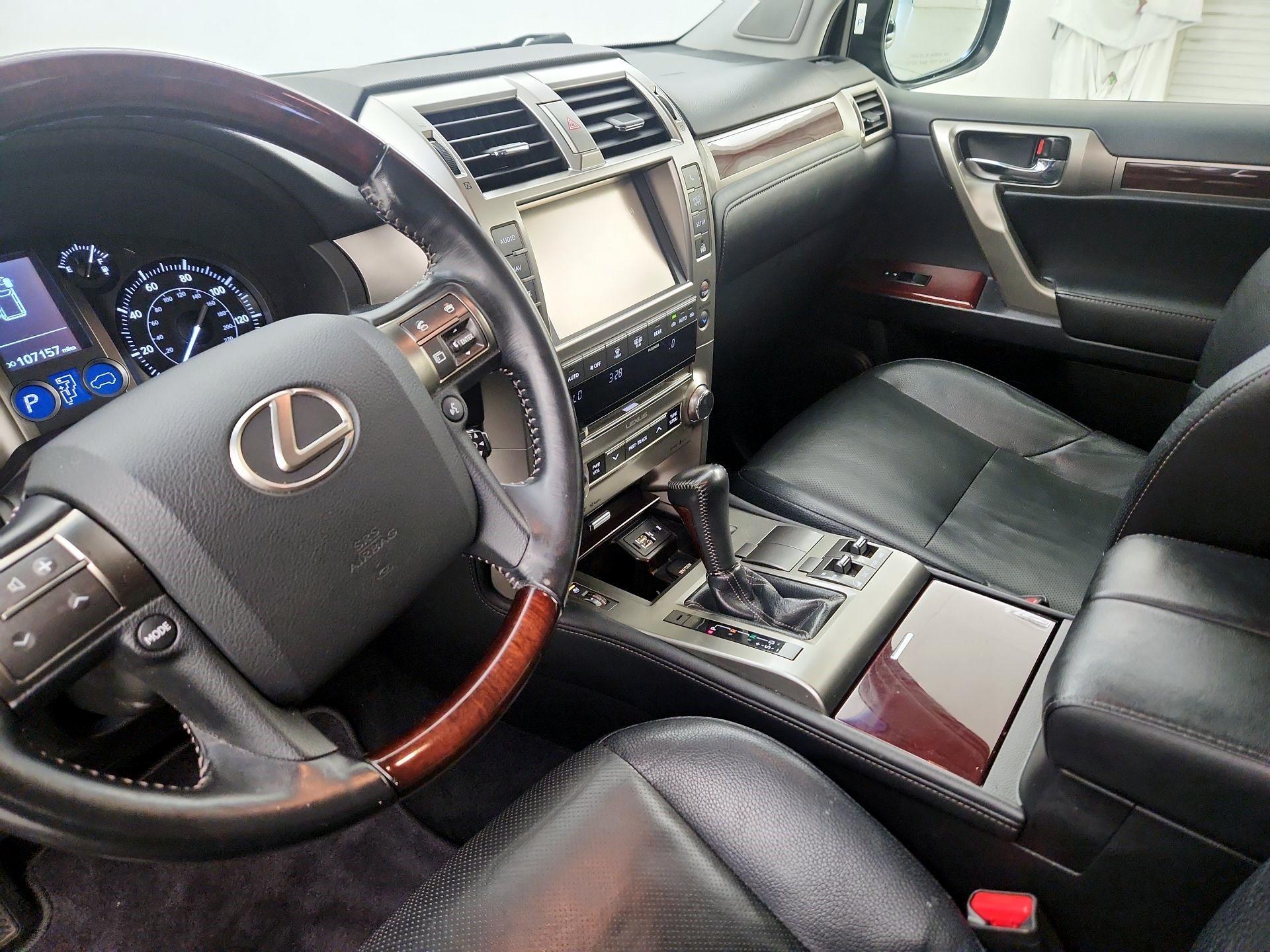 Thumbnail: 2016 Lexus GX - 11