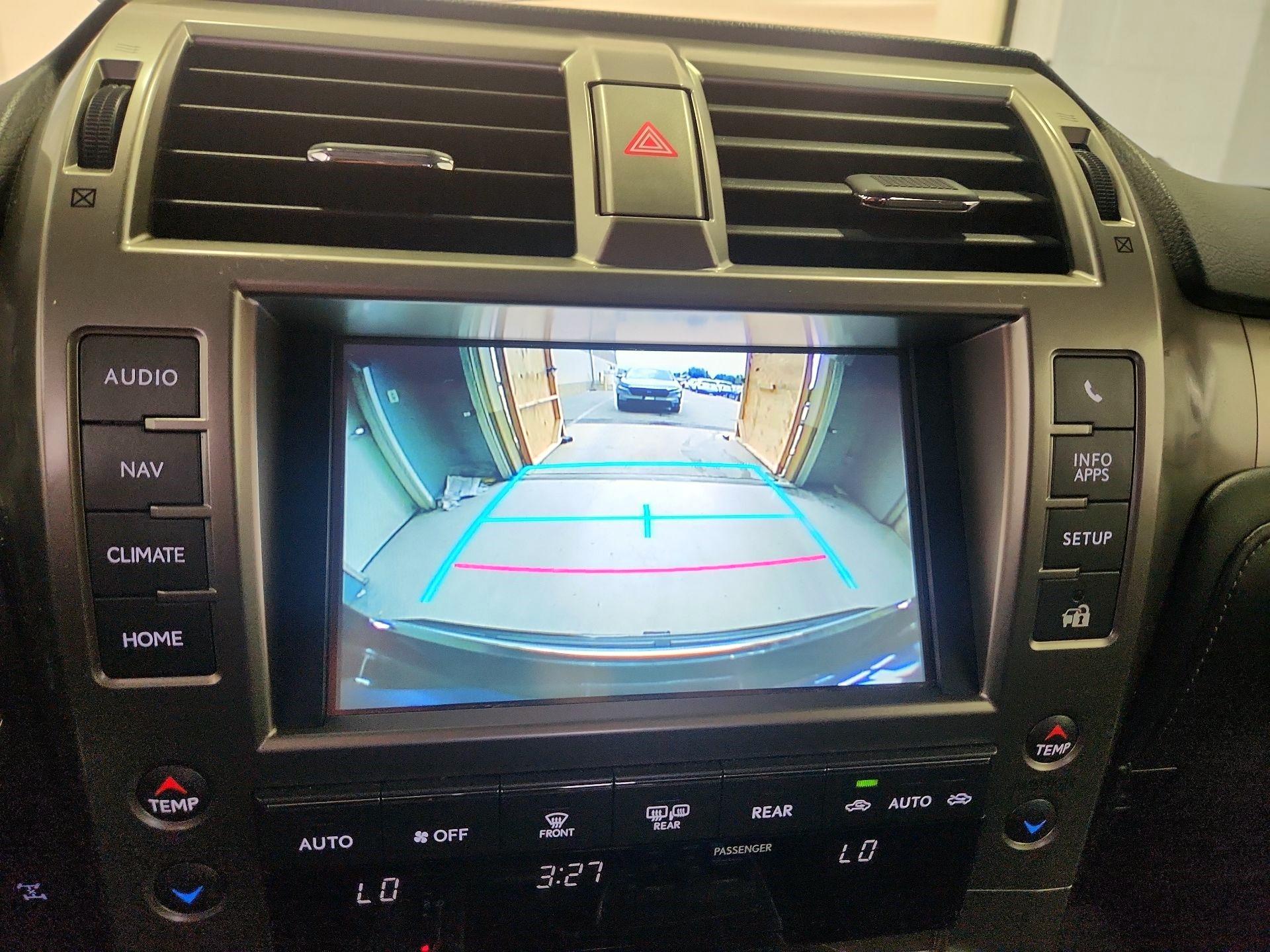 Thumbnail: 2016 Lexus GX - 14