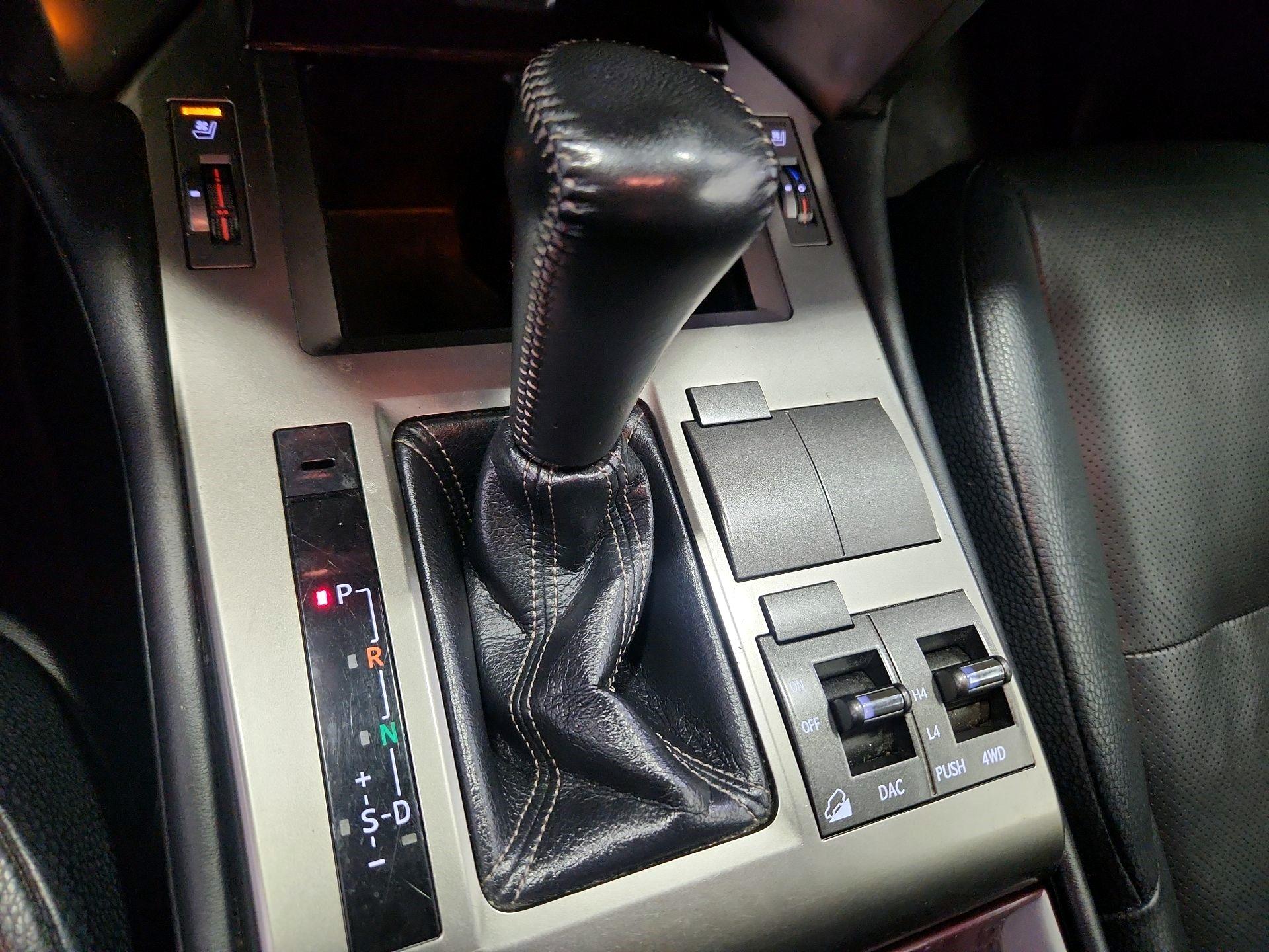 Thumbnail: 2016 Lexus GX - 17