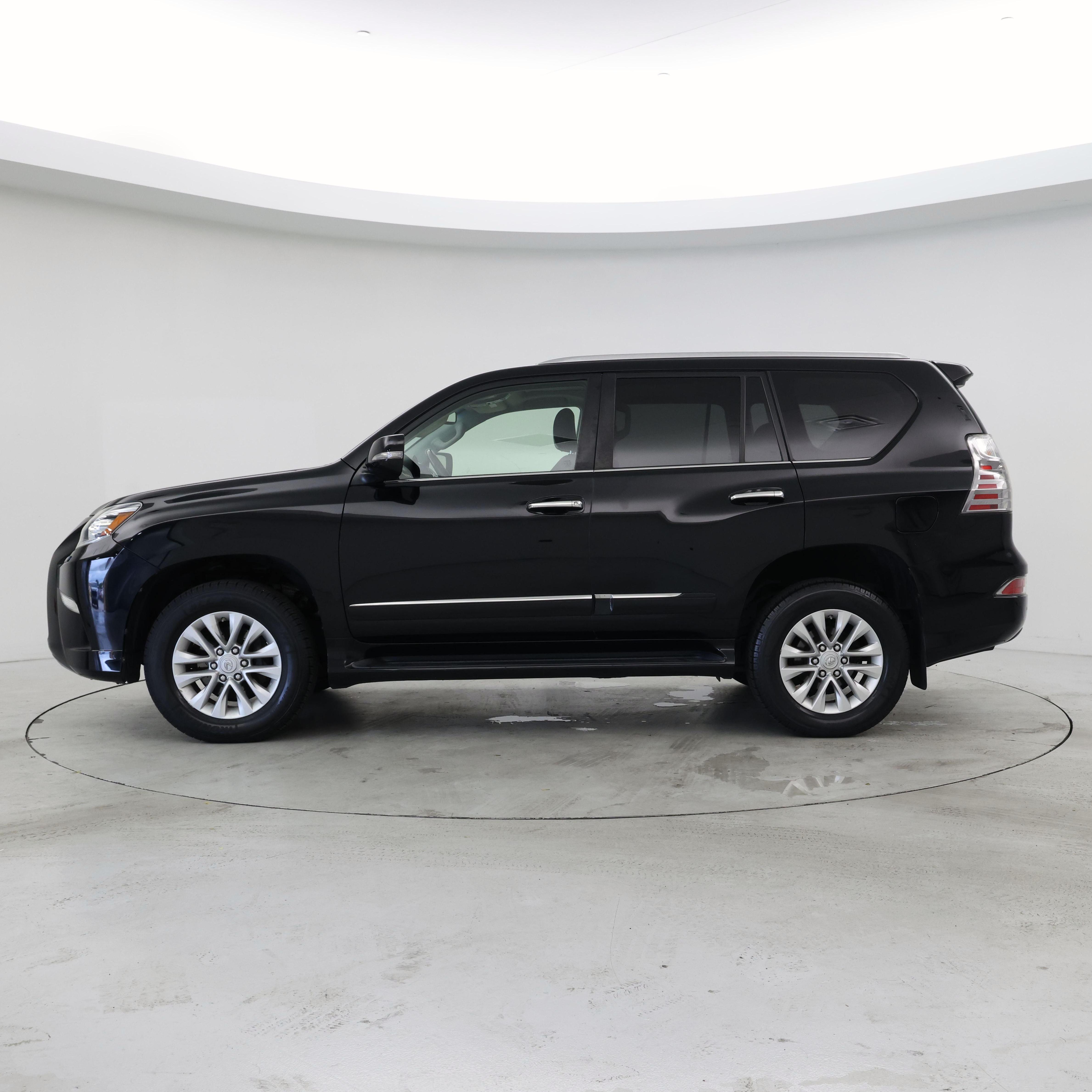 Thumbnail: 2016 Lexus GX - 3