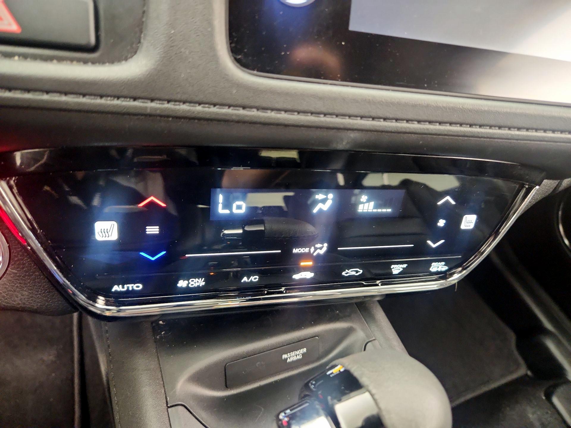 Thumbnail: 2019 Honda HR-V - 16