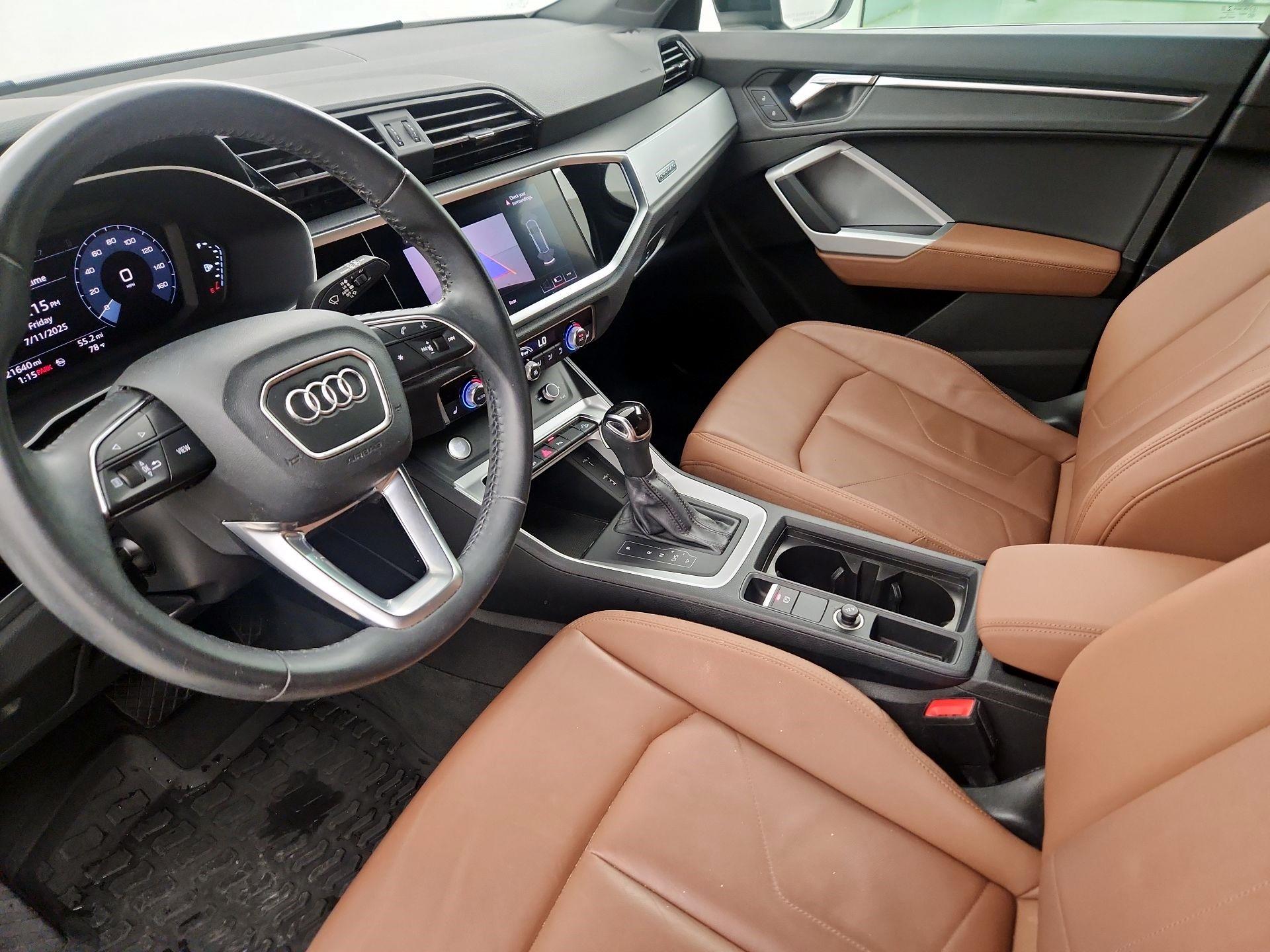 Thumbnail: 2020 Audi Q3 - 11