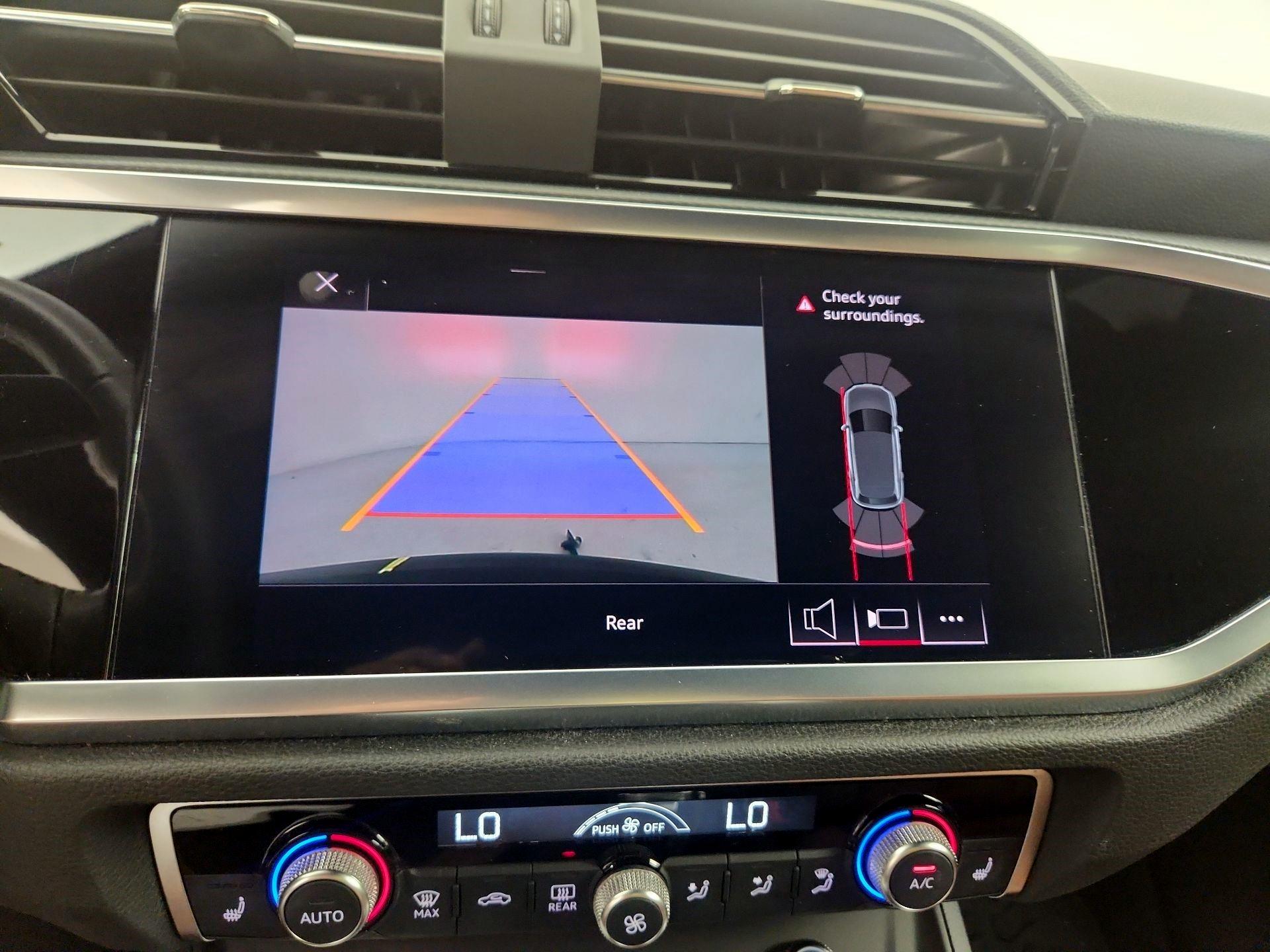 Thumbnail: 2020 Audi Q3 - 13