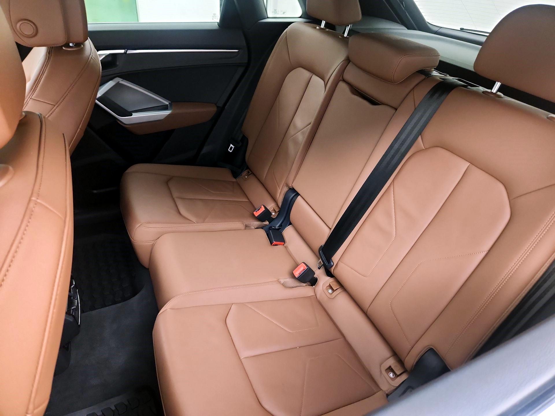 Thumbnail: 2020 Audi Q3 - 19