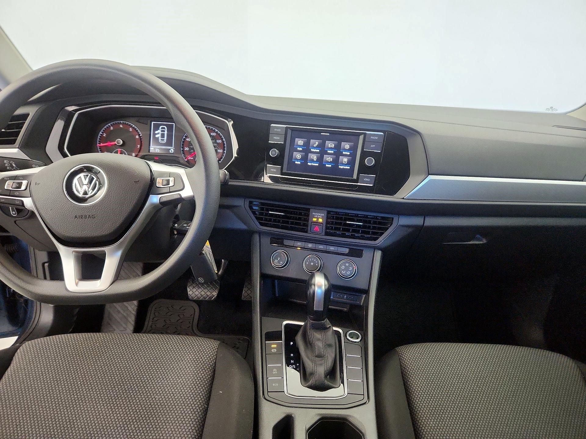 Thumbnail: 2021 Volkswagen Jetta - 9