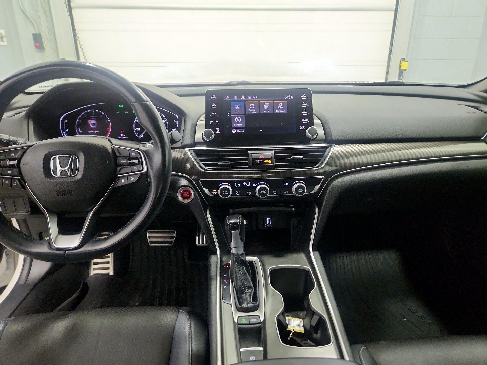 Thumbnail: 2018 Honda Accord - 9