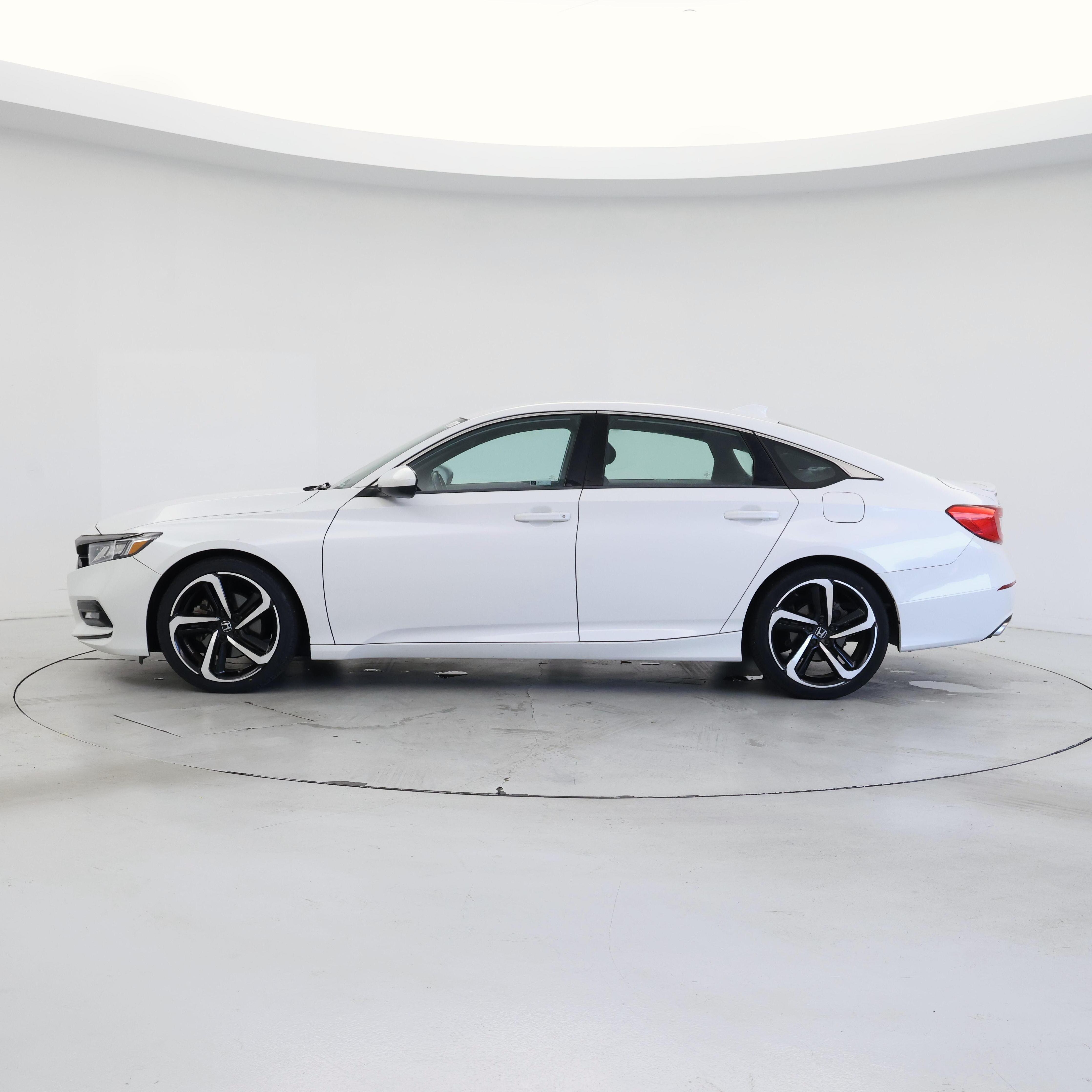 Thumbnail: 2018 Honda Accord - 3