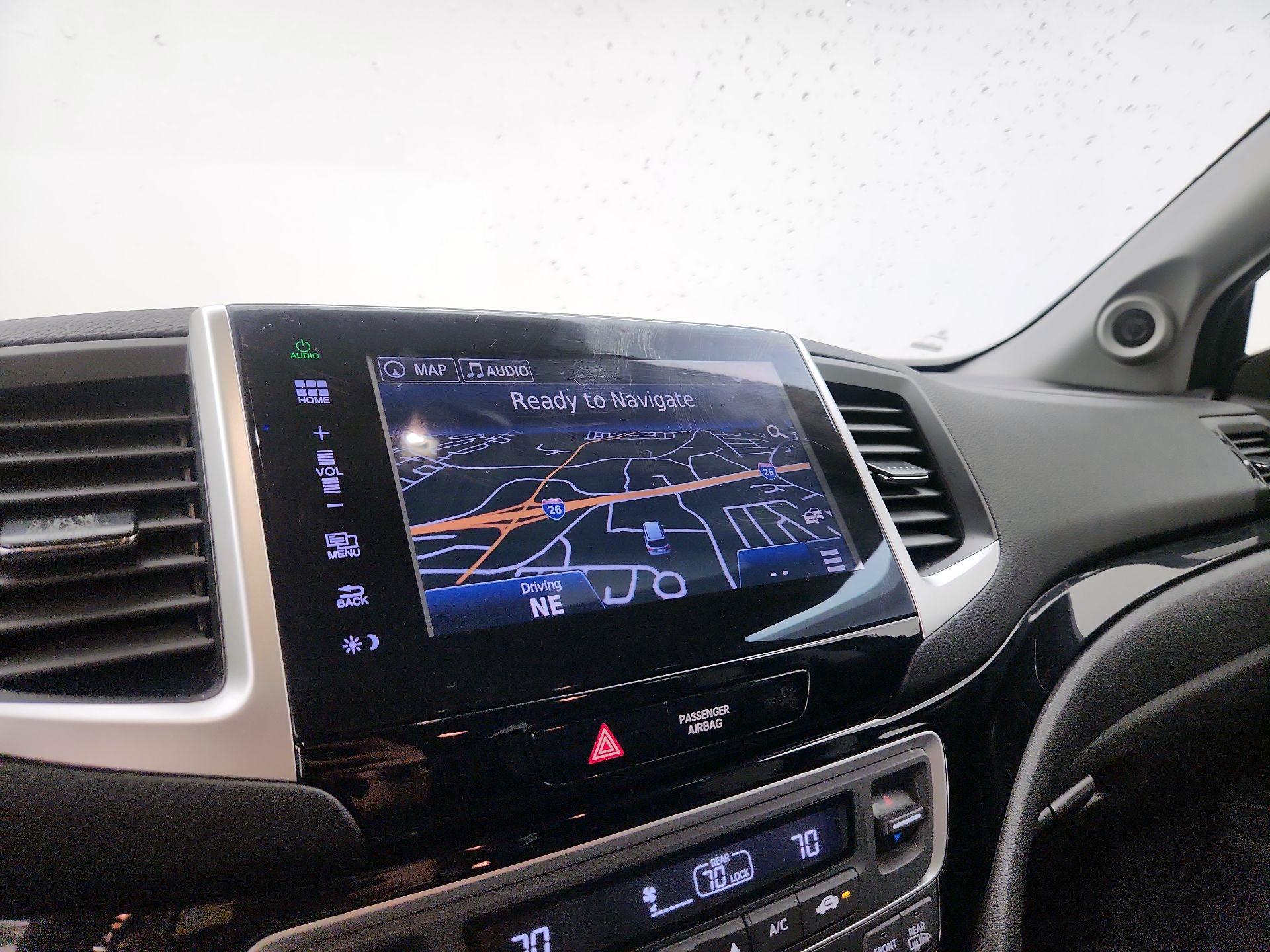 Thumbnail: 2016 Honda Pilot - 14