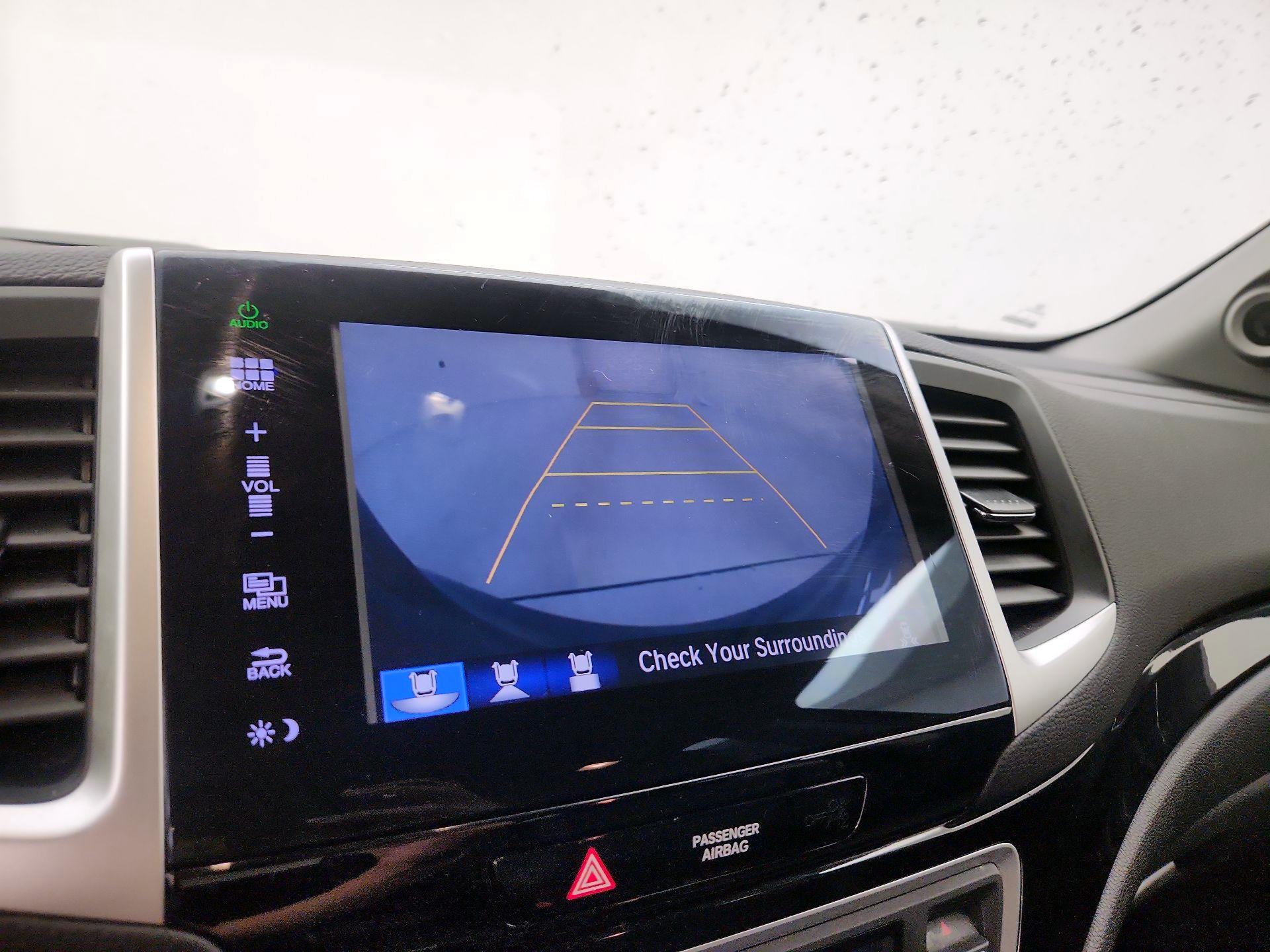 Thumbnail: 2016 Honda Pilot - 15