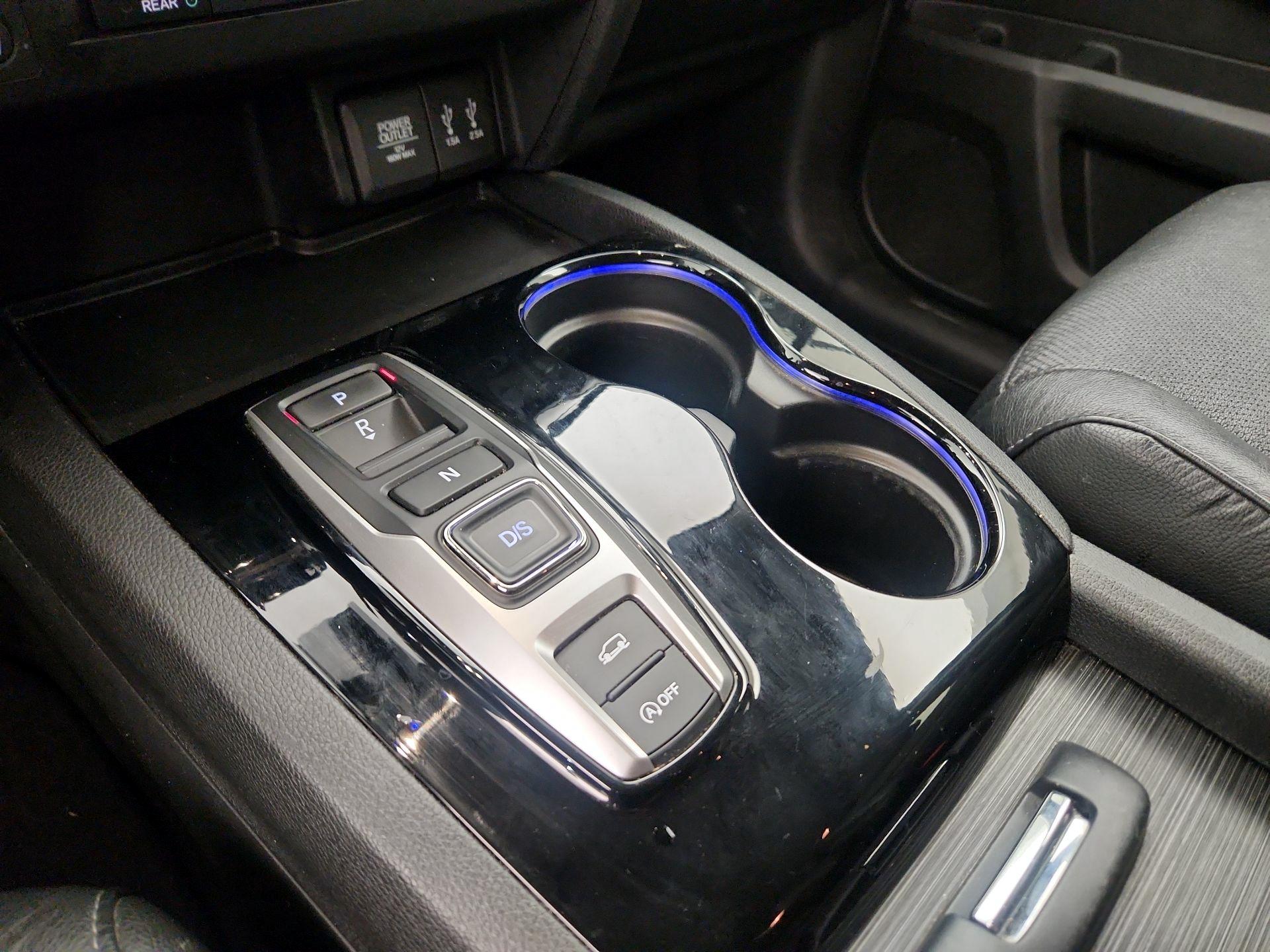 Thumbnail: 2016 Honda Pilot - 18