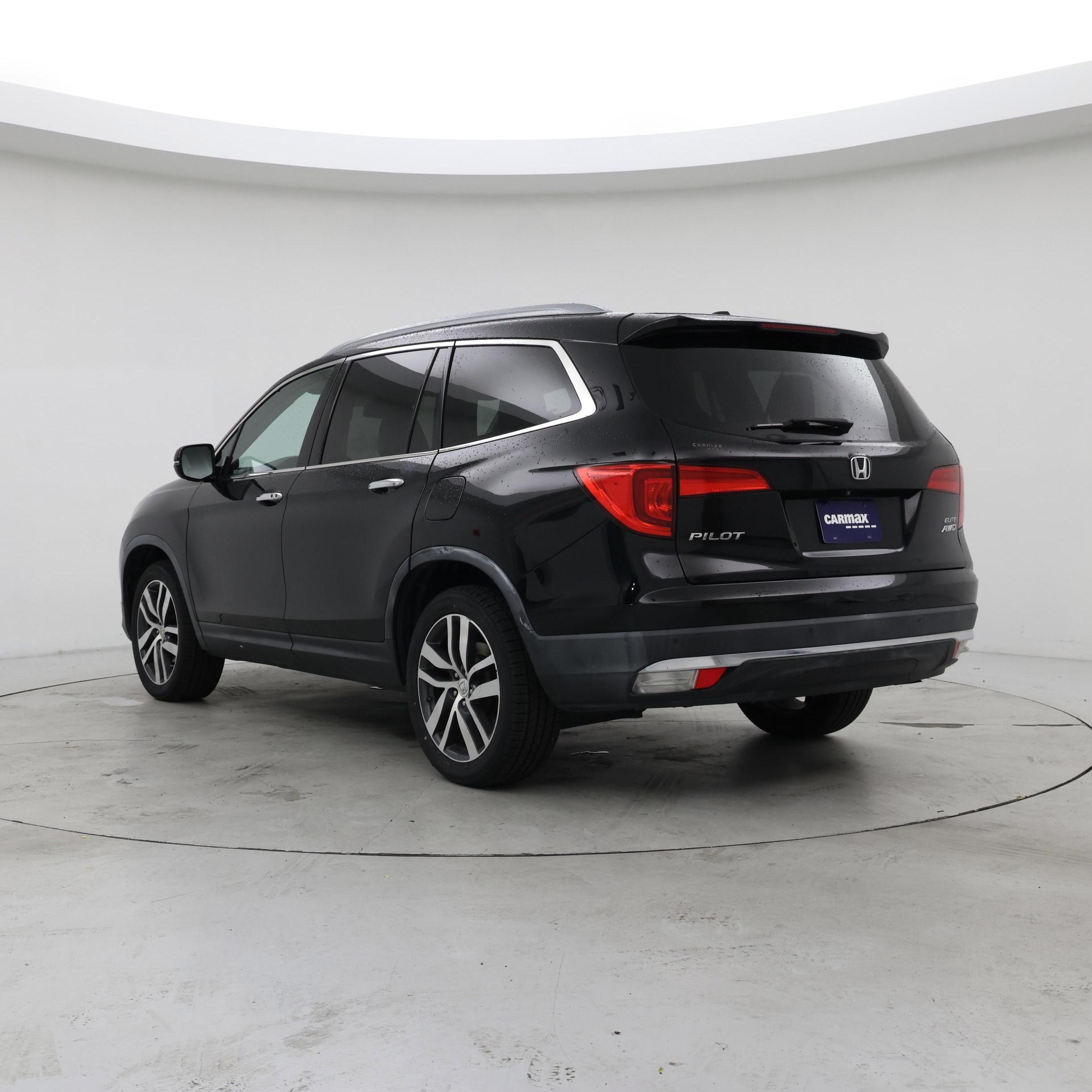 Thumbnail: 2016 Honda Pilot - 2