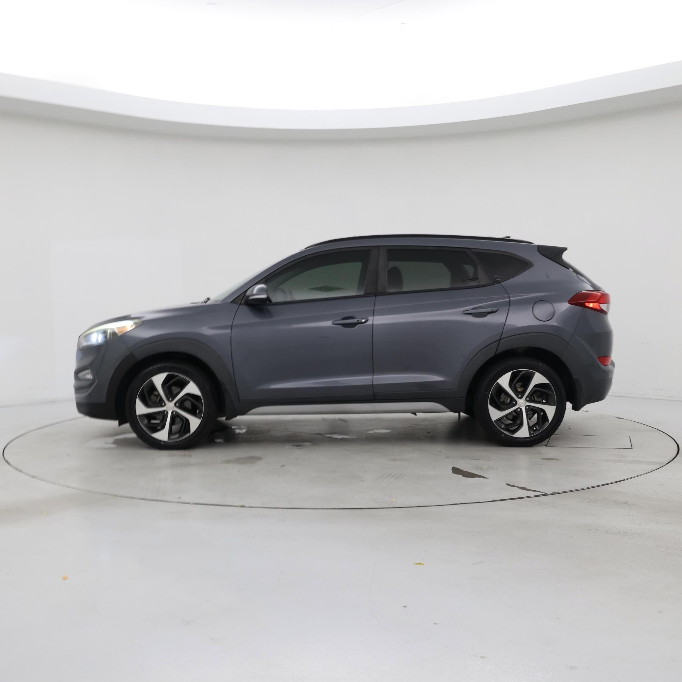 Thumbnail: 2018 Hyundai Tucson - 3