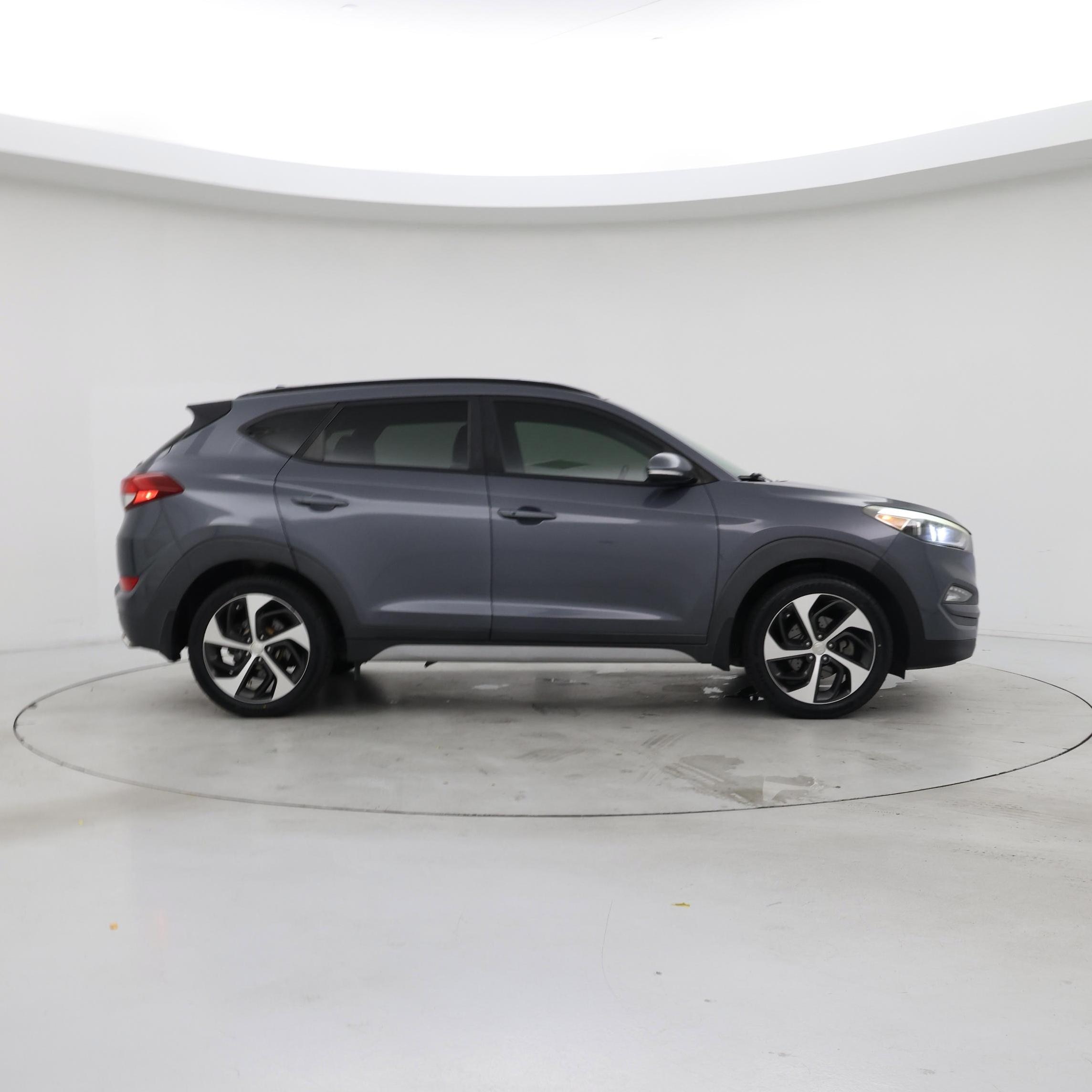 Thumbnail: 2018 Hyundai Tucson - 7