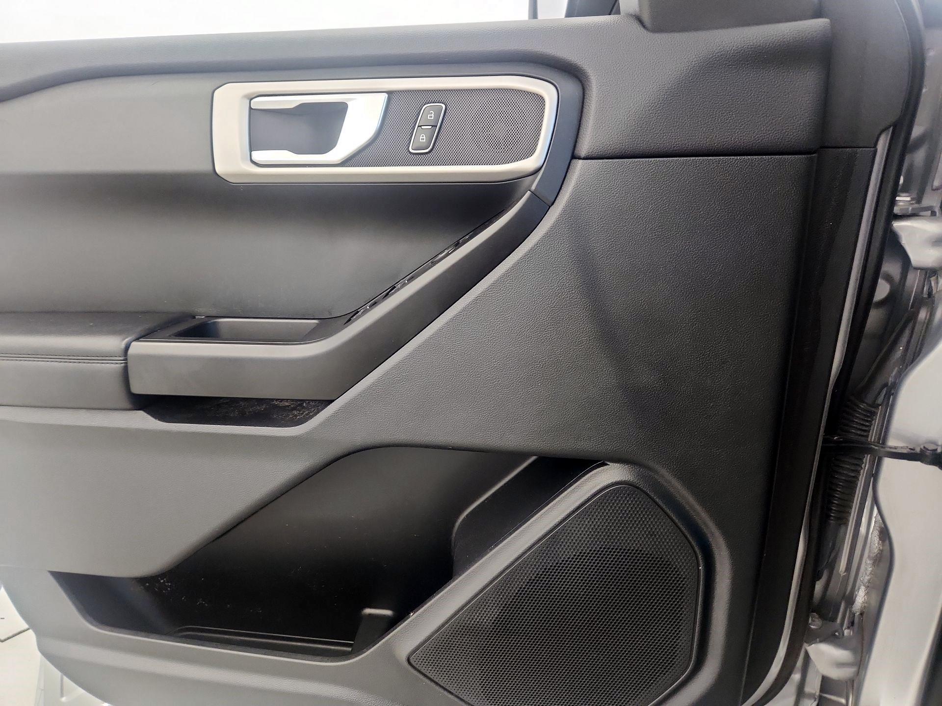 Thumbnail: 2021 Ford Explorer - 12