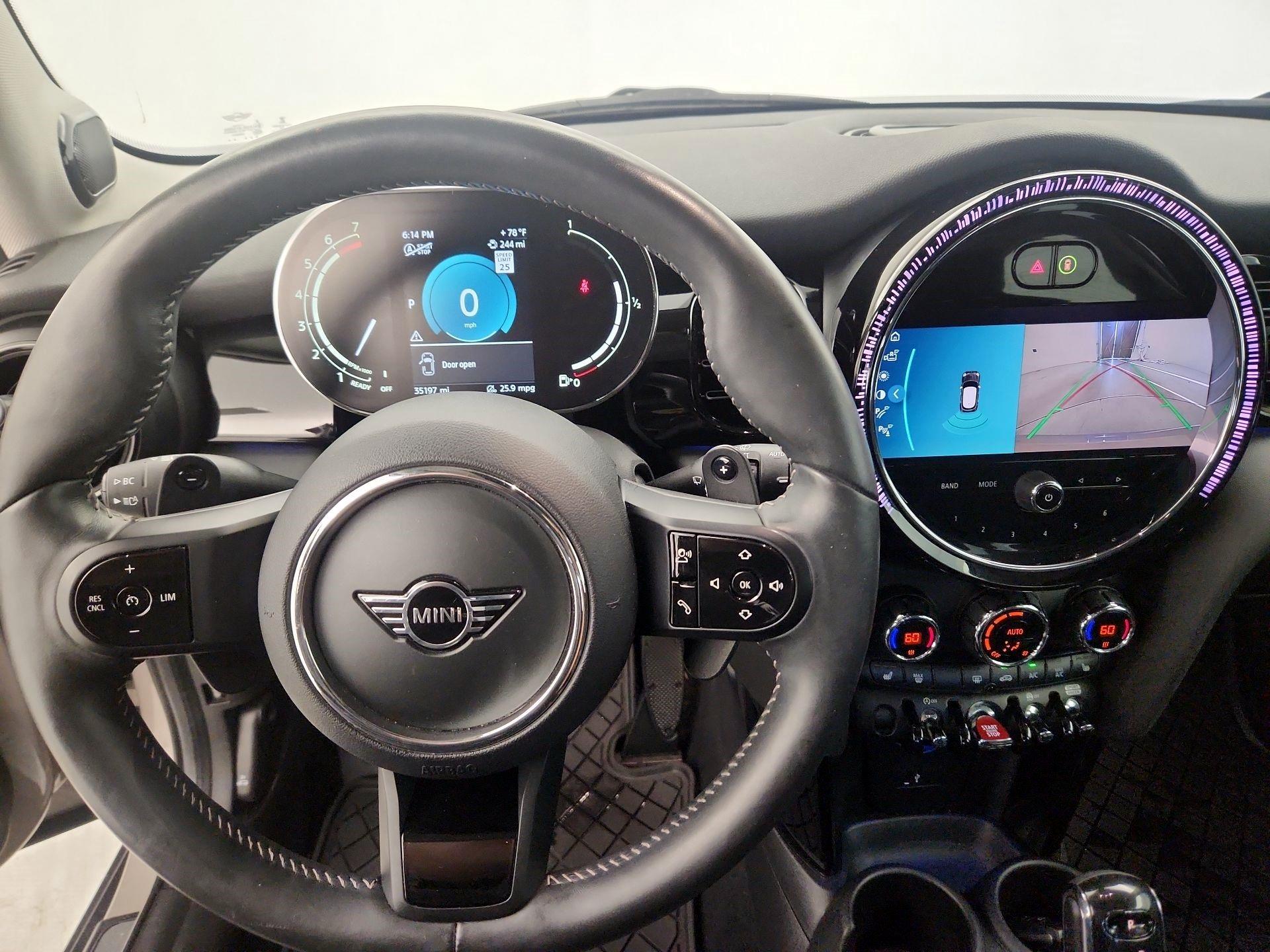 Thumbnail: 2022 MINI Cooper Hardtop - 9
