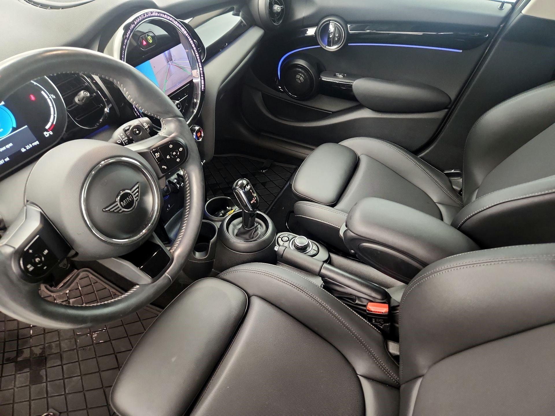 Thumbnail: 2022 MINI Cooper Hardtop - 11