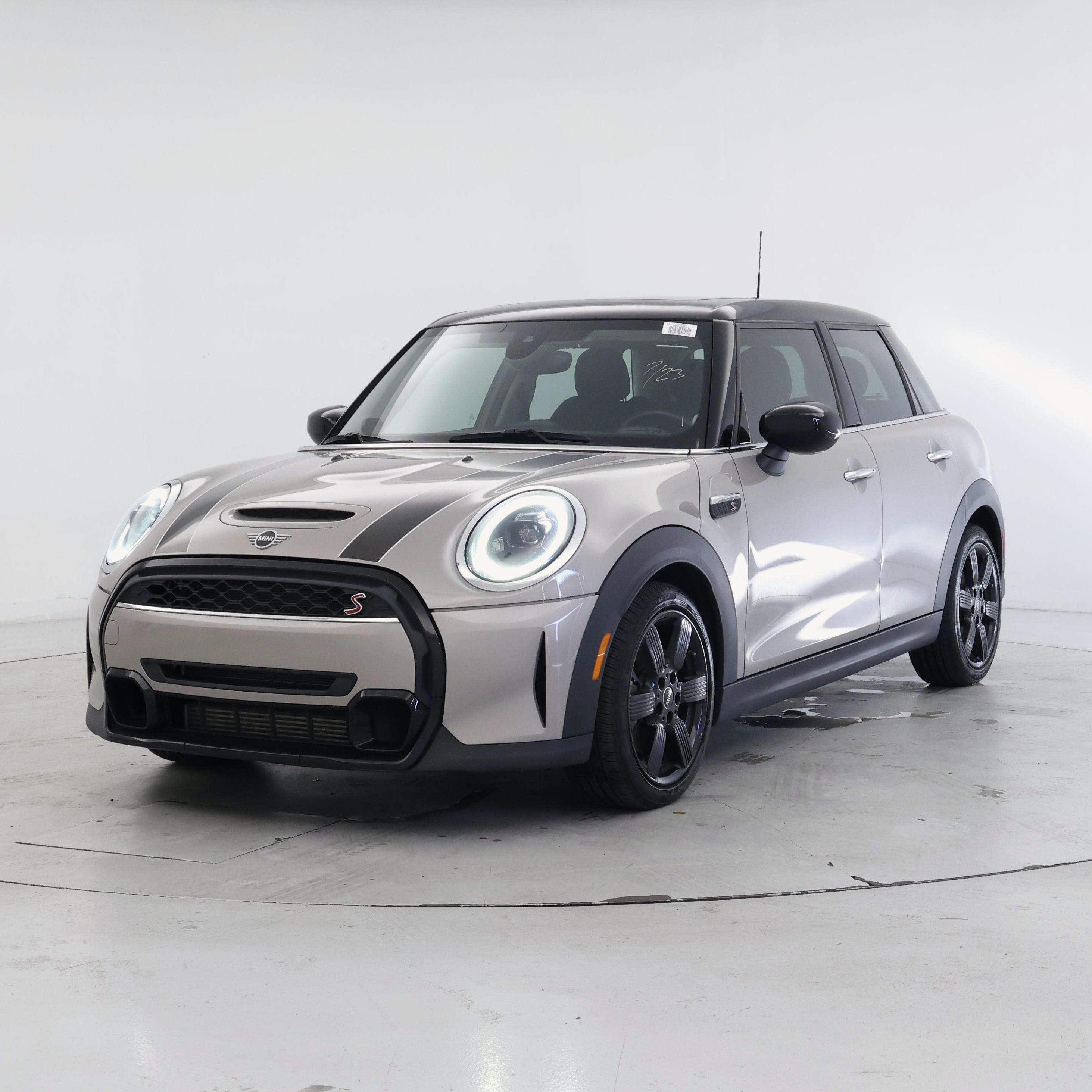 Thumbnail: 2022 MINI Cooper Hardtop - 4