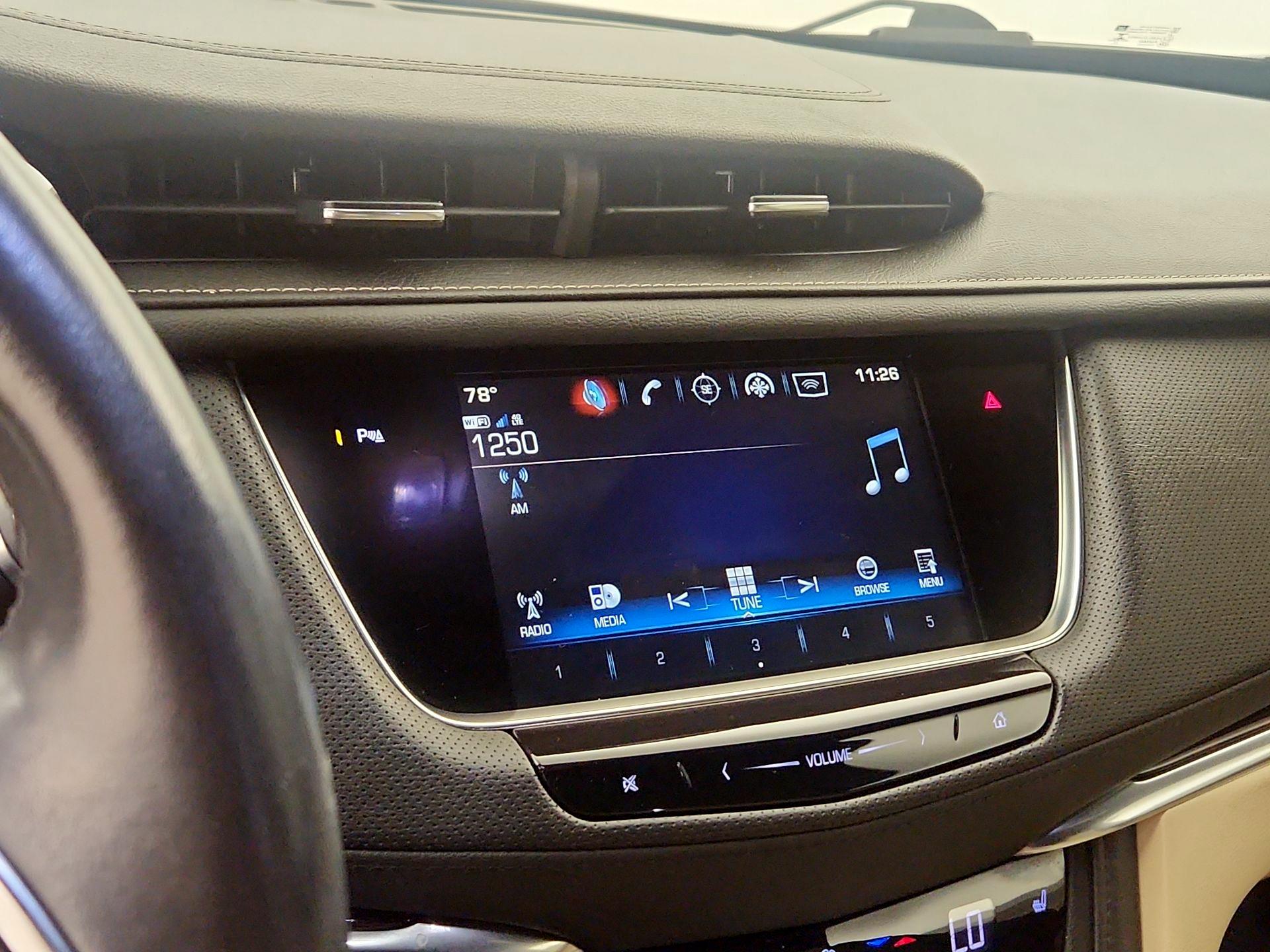 Thumbnail: 2019 Cadillac XT5 - 13