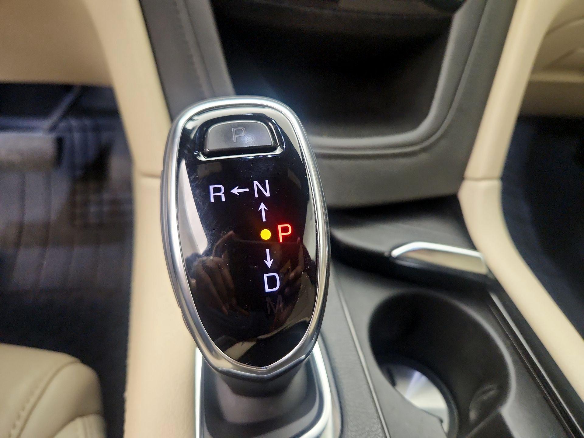 Thumbnail: 2019 Cadillac XT5 - 15