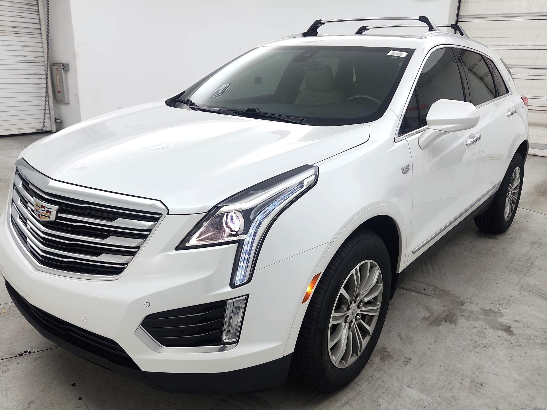 Thumbnail: 2019 Cadillac XT5 - 3