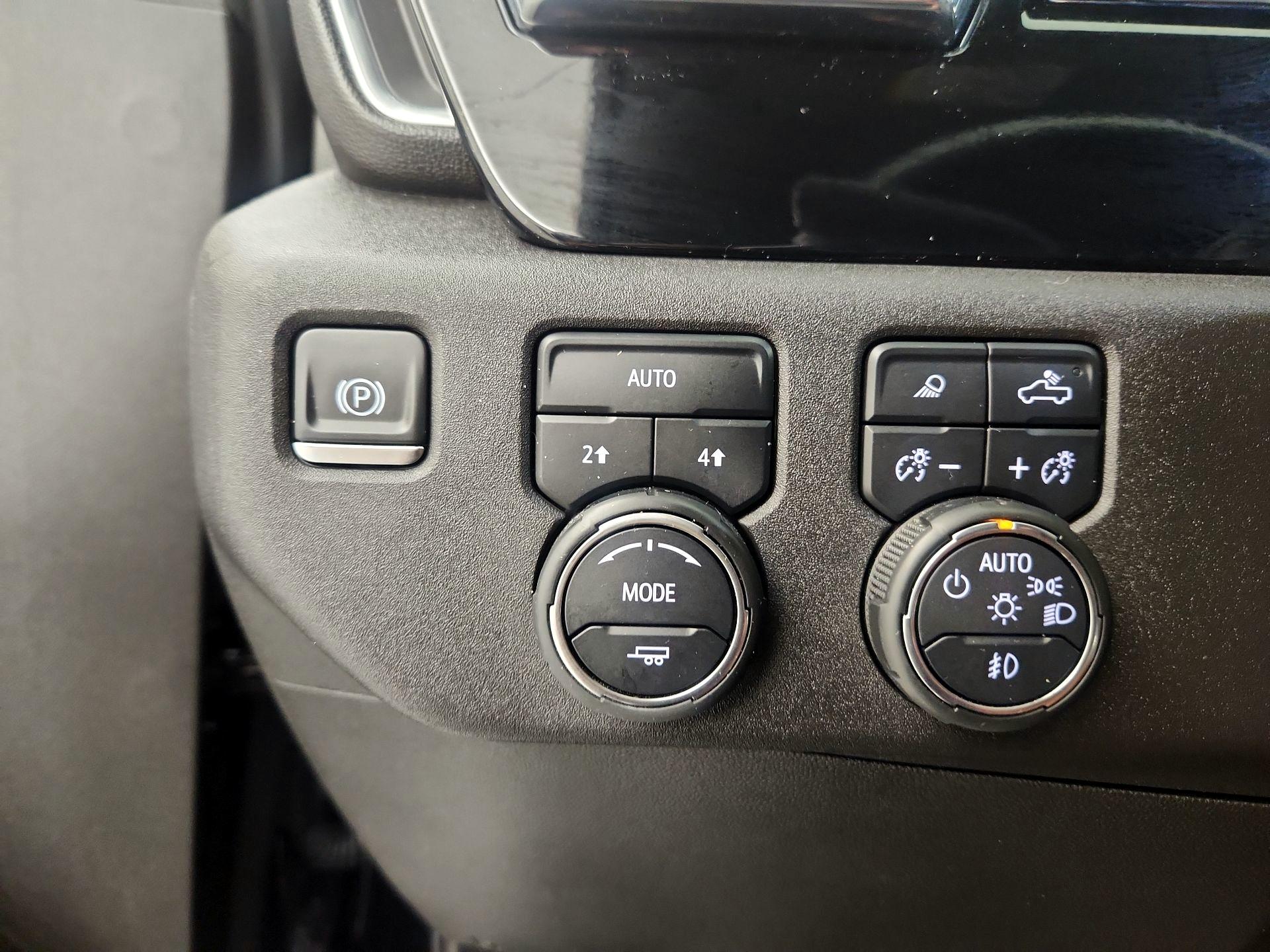 Thumbnail: 2023 Chevrolet Silverado 1500 - 13
