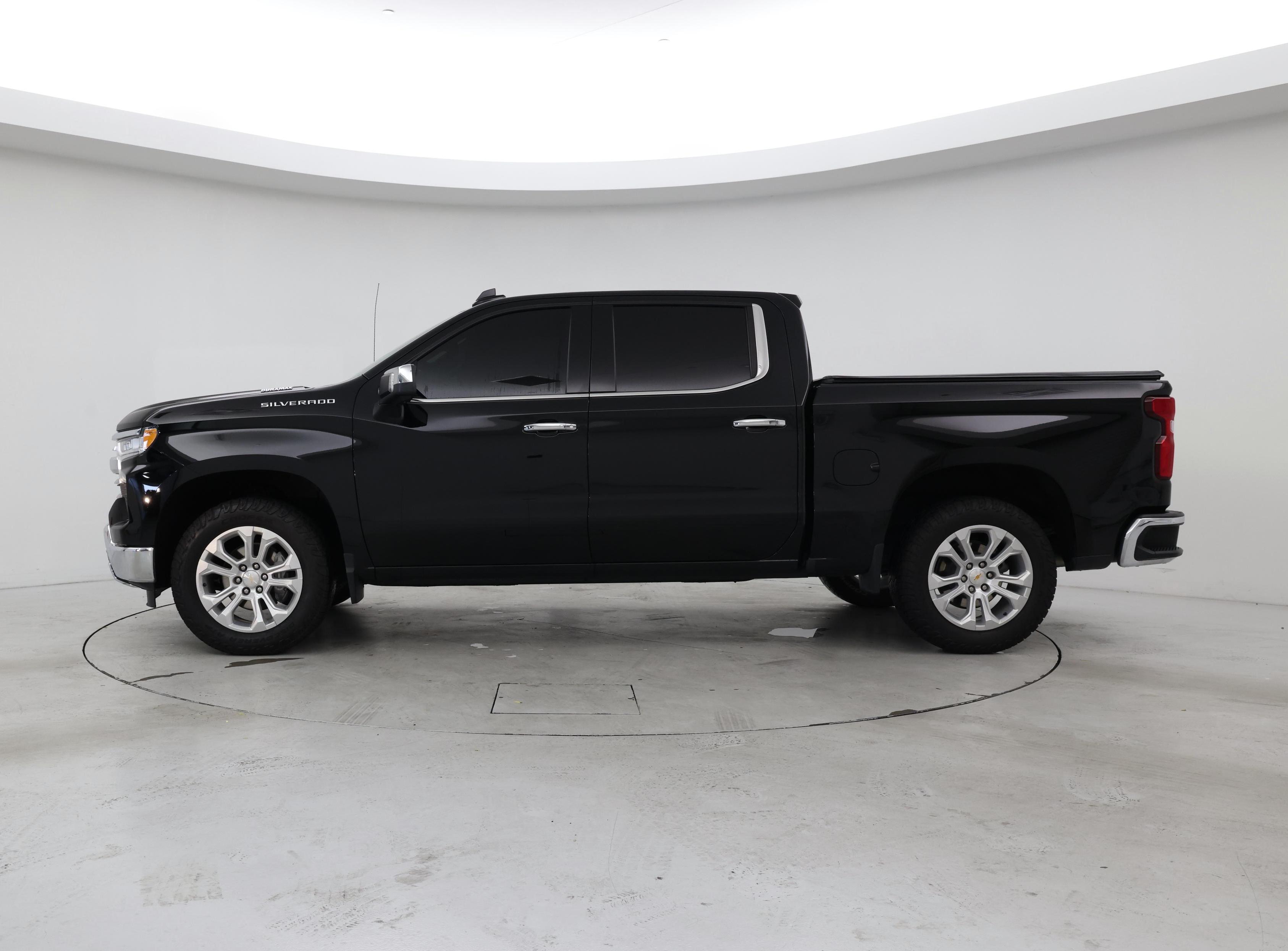 Thumbnail: 2023 Chevrolet Silverado 1500 - 3