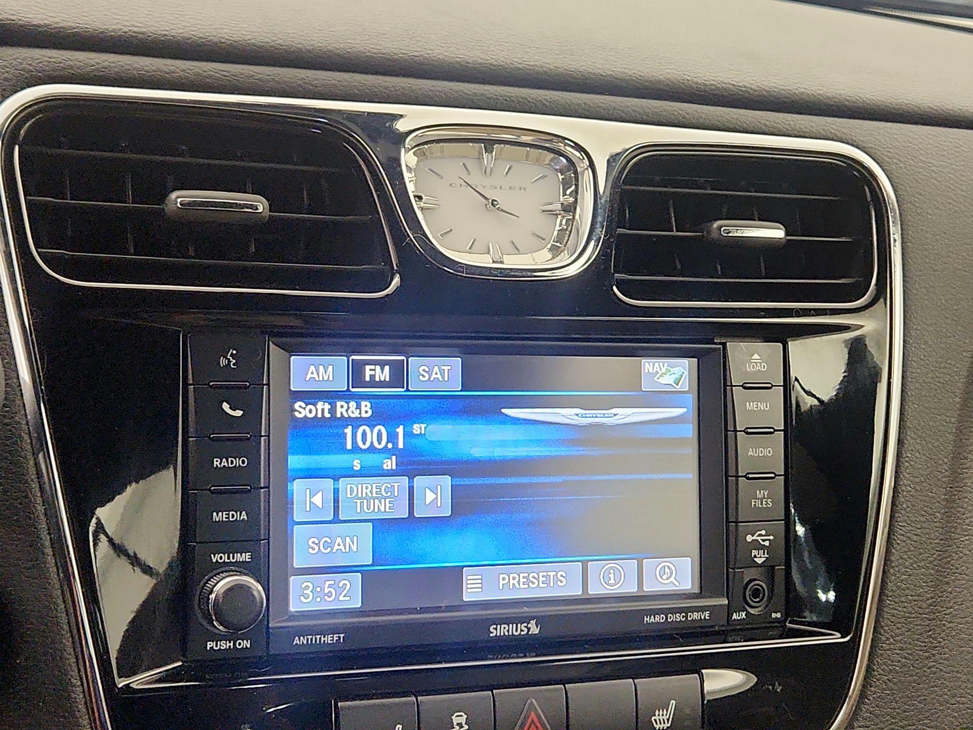 Thumbnail: 2014 Chrysler 200 - 13