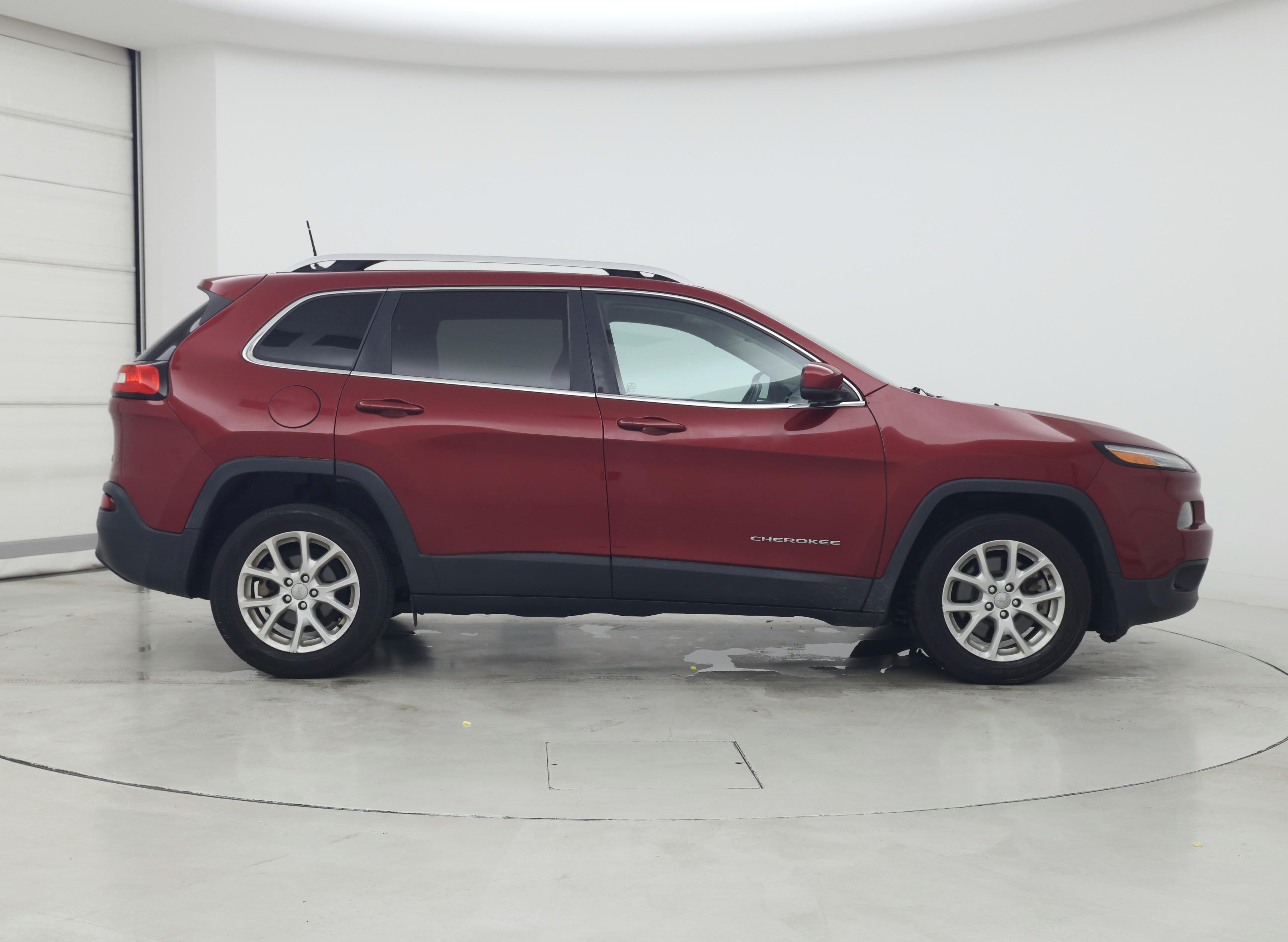 Thumbnail: 2017 Jeep Cherokee - 7