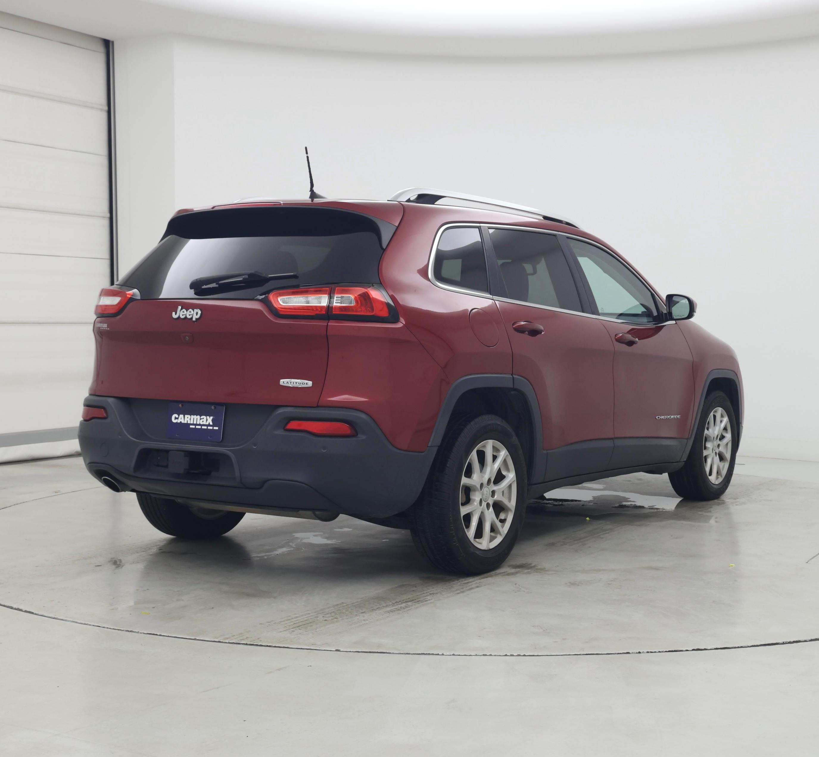 Thumbnail: 2017 Jeep Cherokee - 8