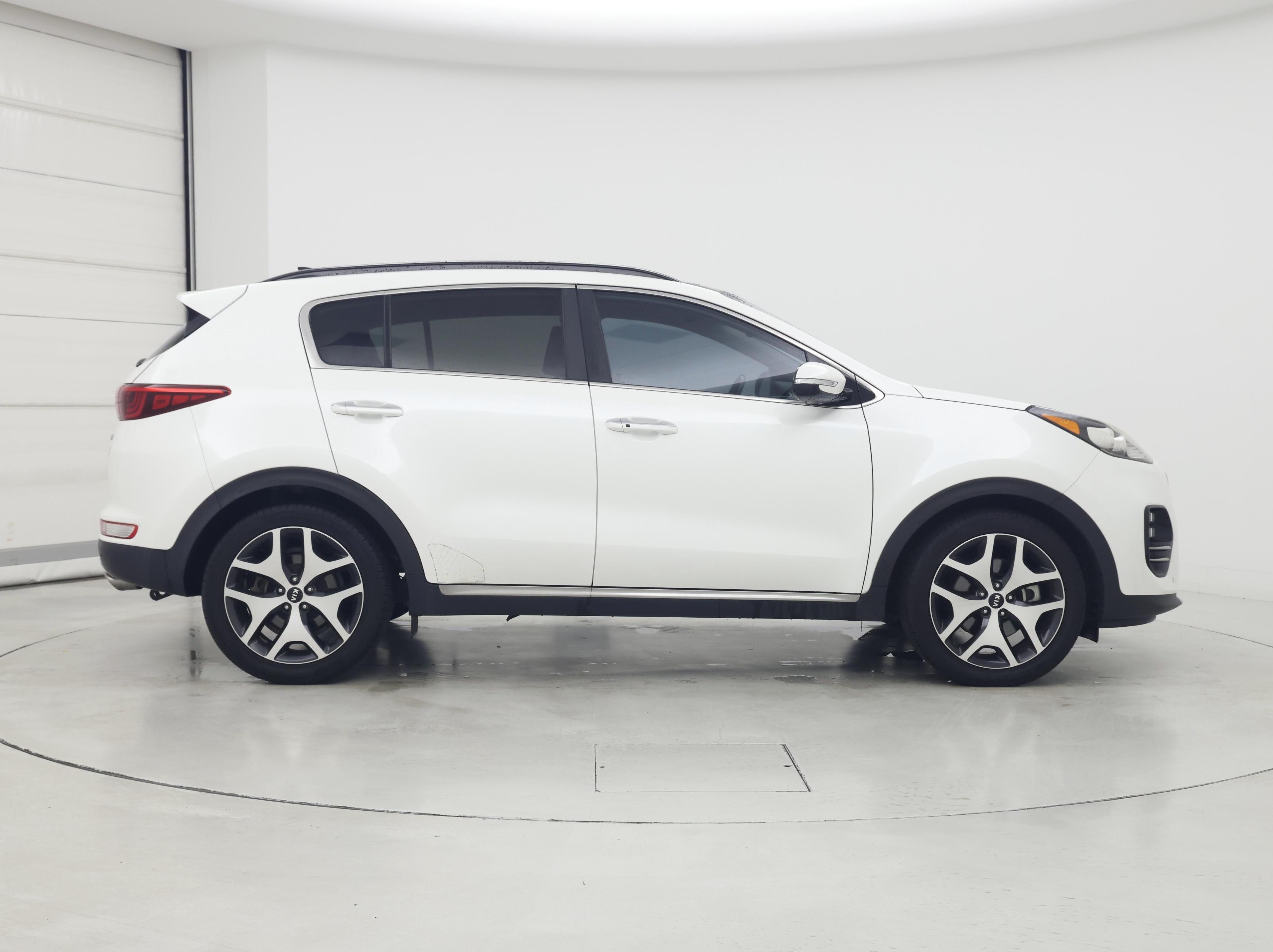 Thumbnail: 2018 Kia Sportage - 7