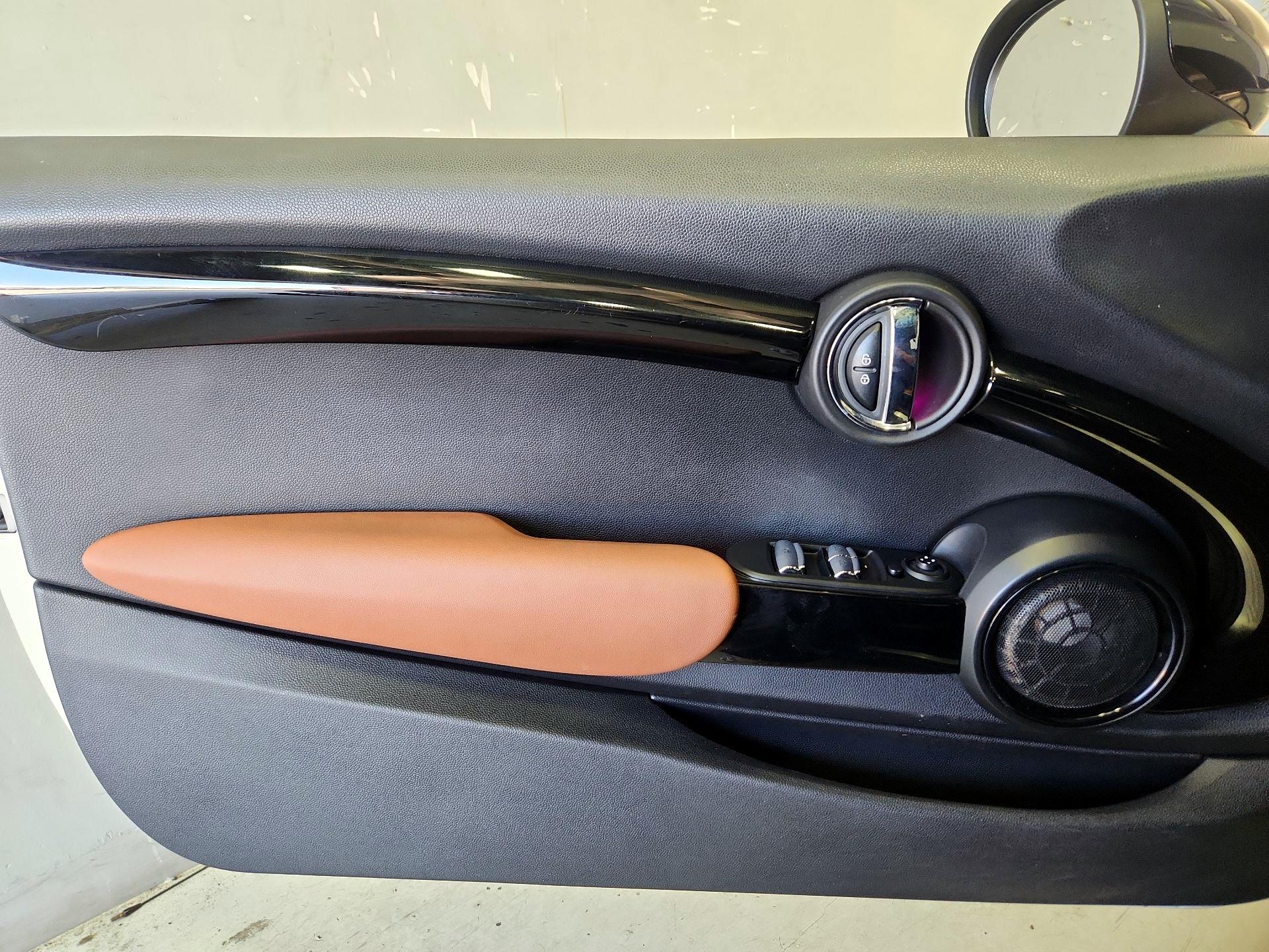 Thumbnail: 2019 MINI Cooper - 12