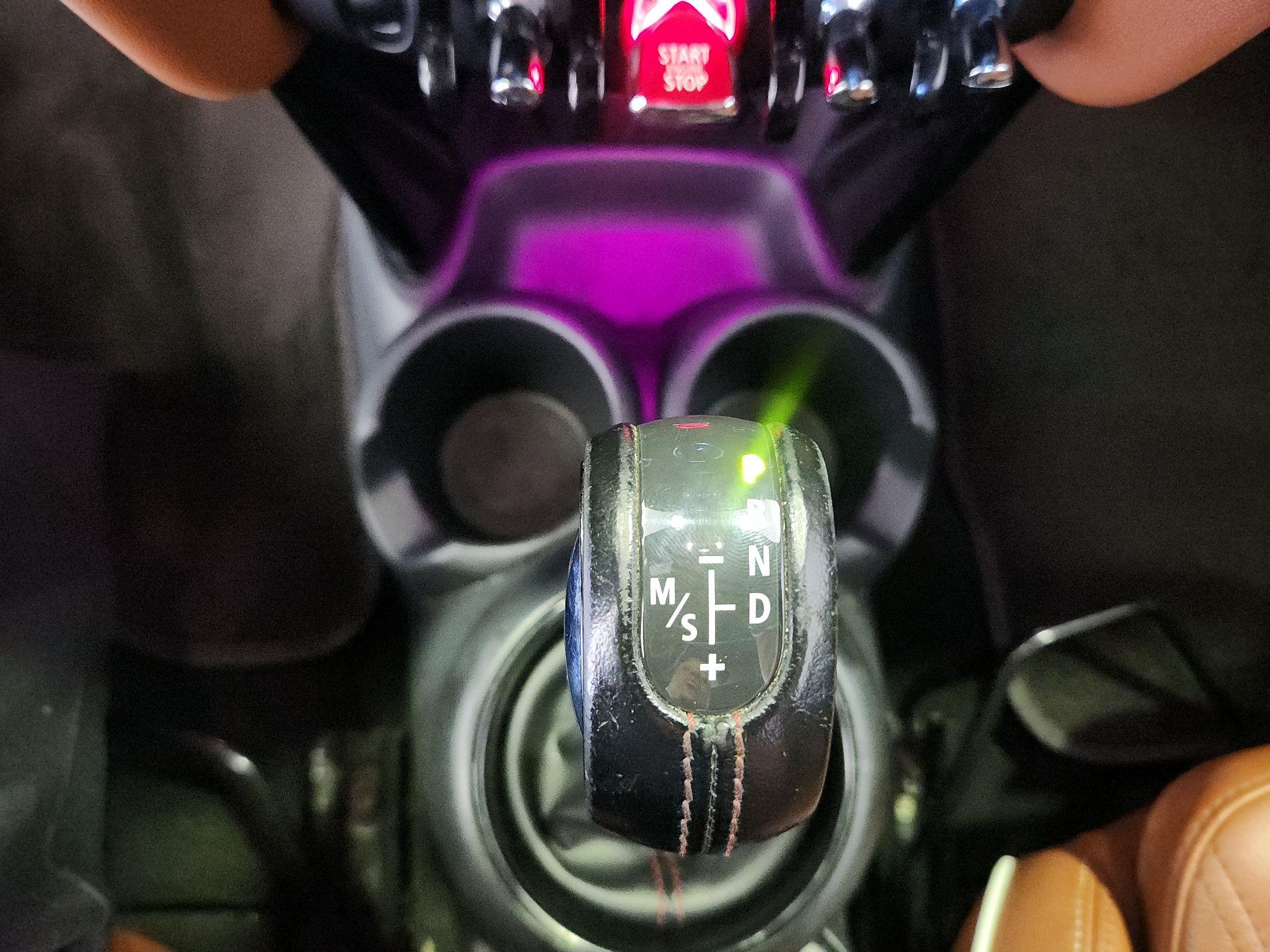 Thumbnail: 2019 MINI Cooper - 17