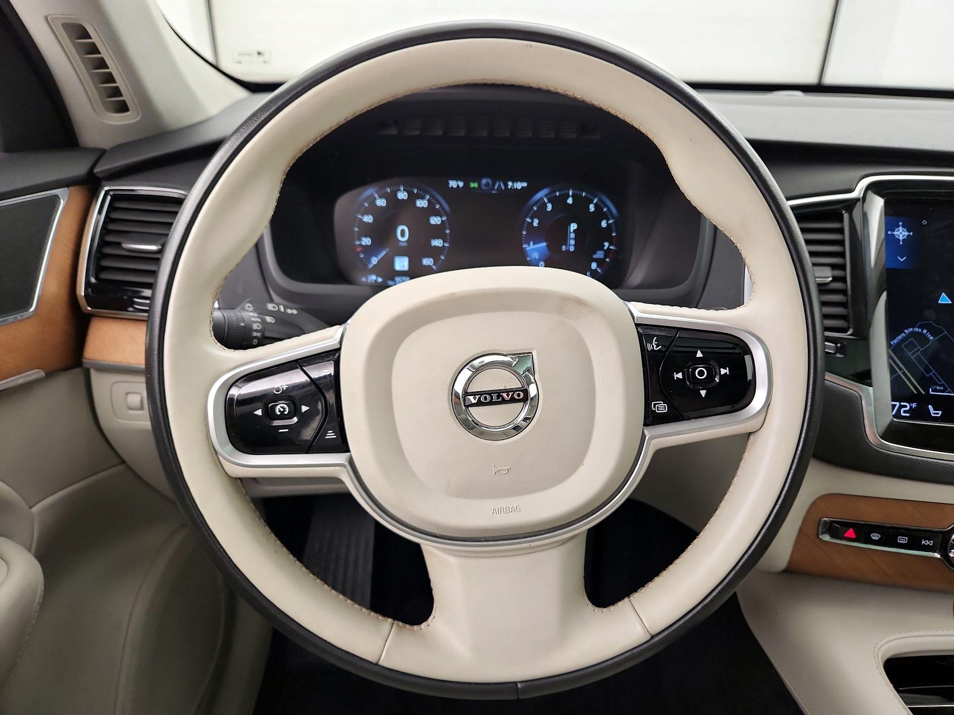 Thumbnail: 2018 Volvo XC90 - 10