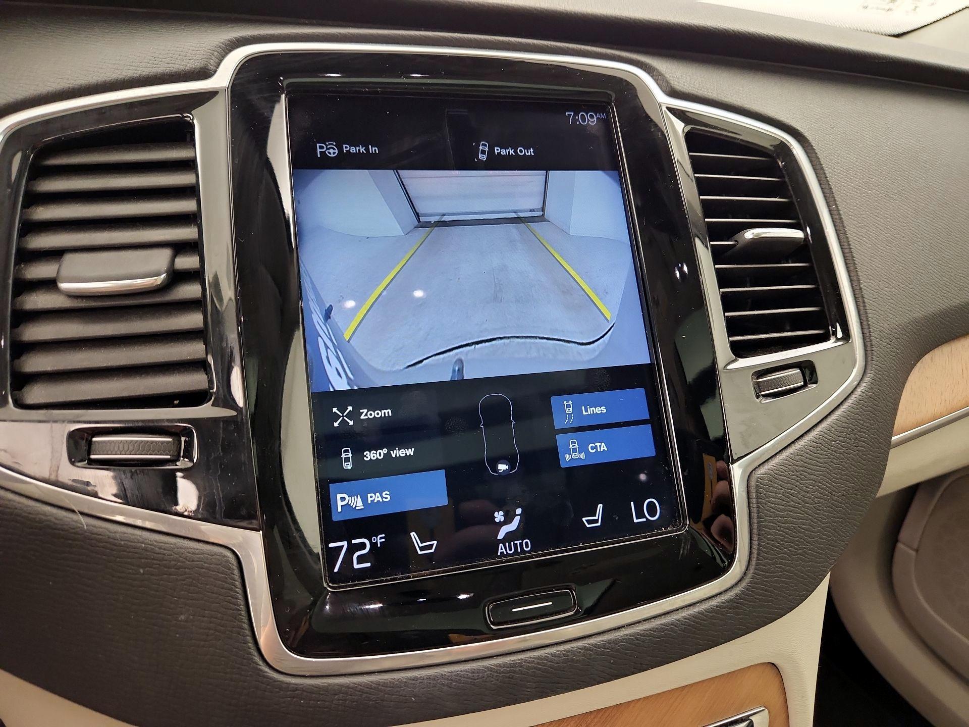 Thumbnail: 2018 Volvo XC90 - 15