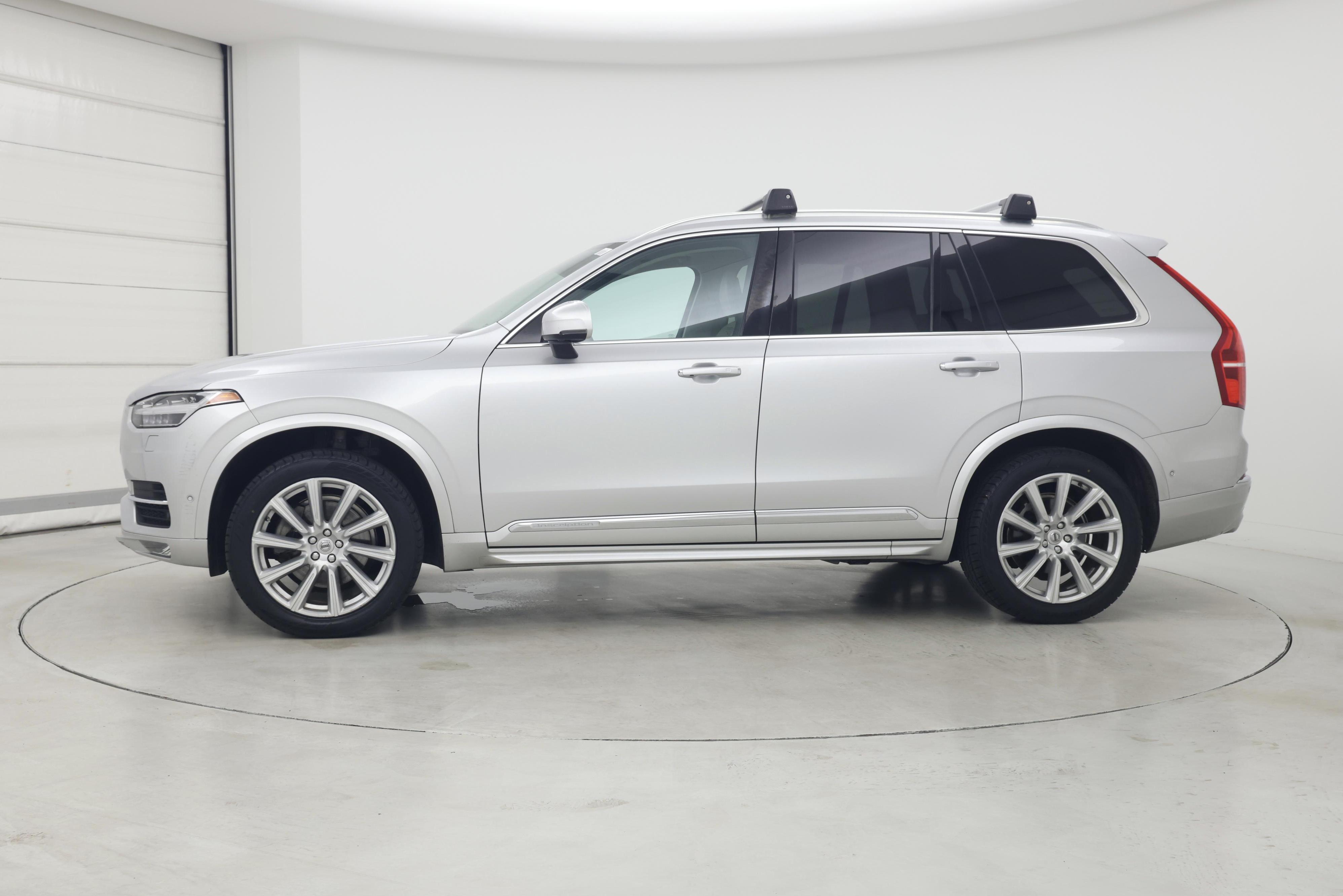Thumbnail: 2018 Volvo XC90 - 3