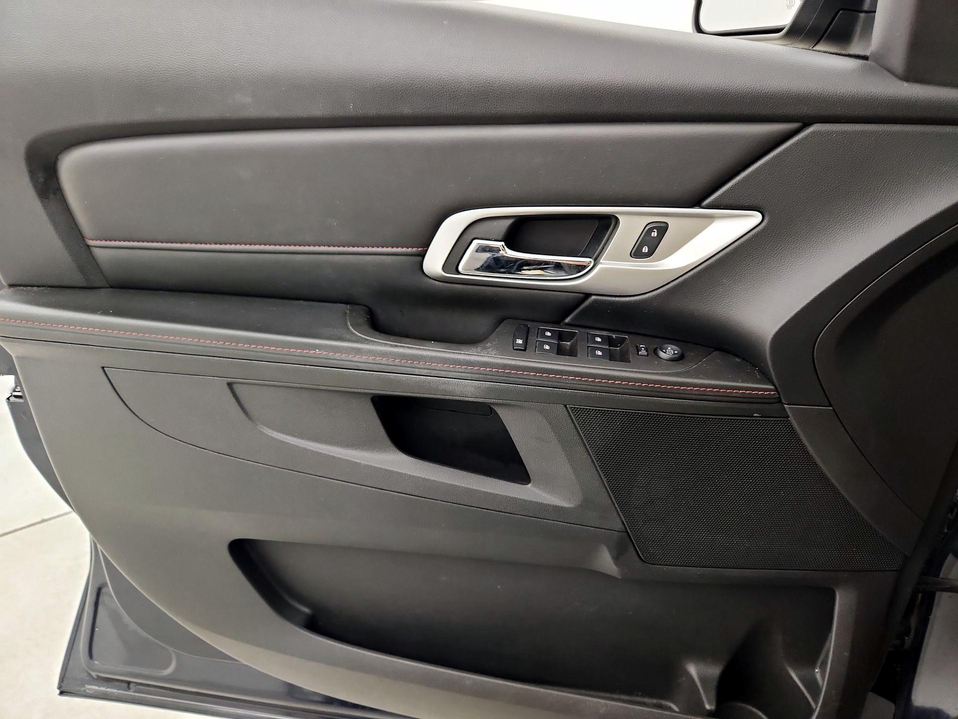 Thumbnail: 2015 GMC Terrain - 12